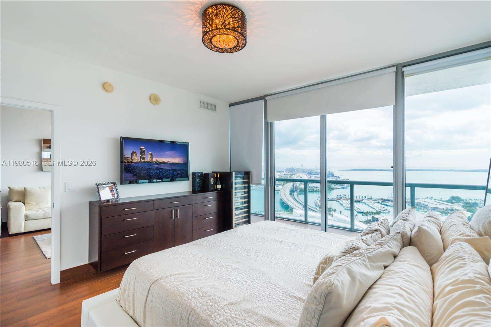 Marina Blue at 888 Biscayne Blvd, Miami, FL 33132 - For Sale photo 5