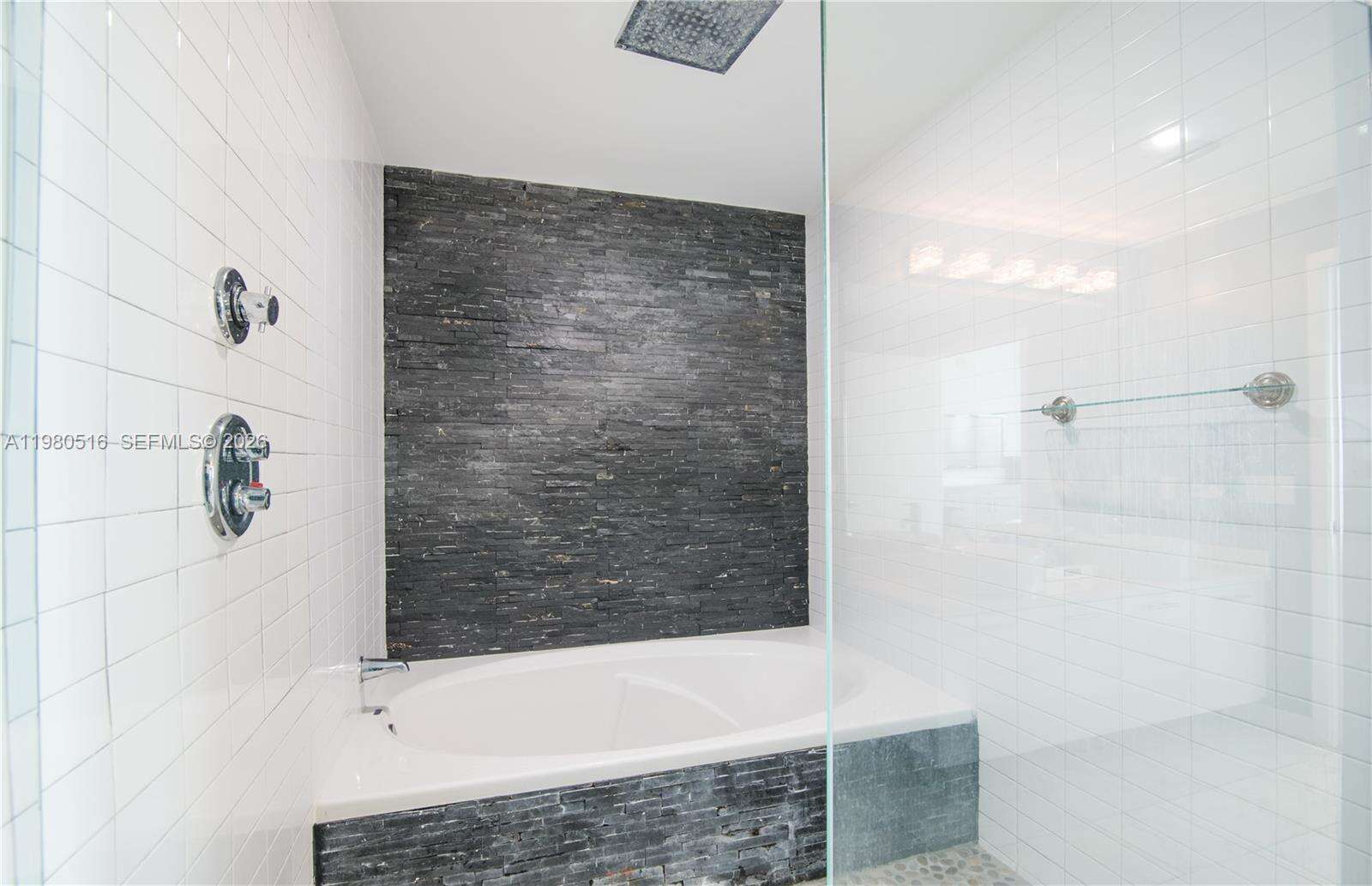 Marina Blue at 888 Biscayne Blvd, Miami, FL 33132 - For Sale photo 7