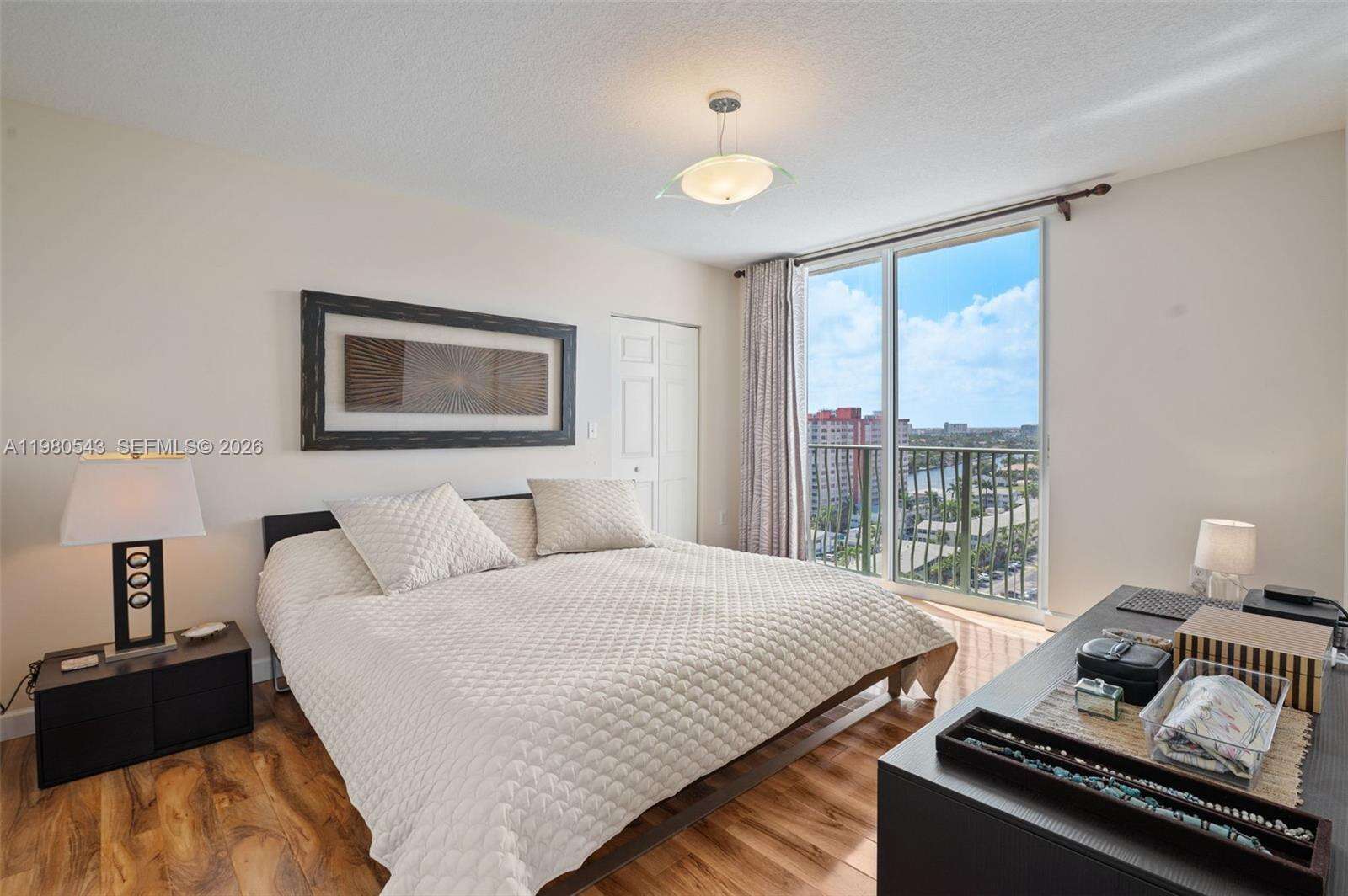 2080 Ocean Dr, Hallandale Beach, FL 33009 - For Sale photo 18