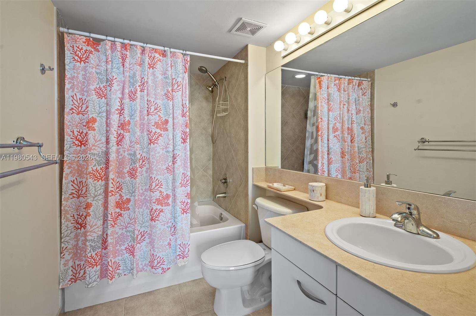 2080 Ocean Dr, Hallandale Beach, FL 33009 - For Sale photo 21