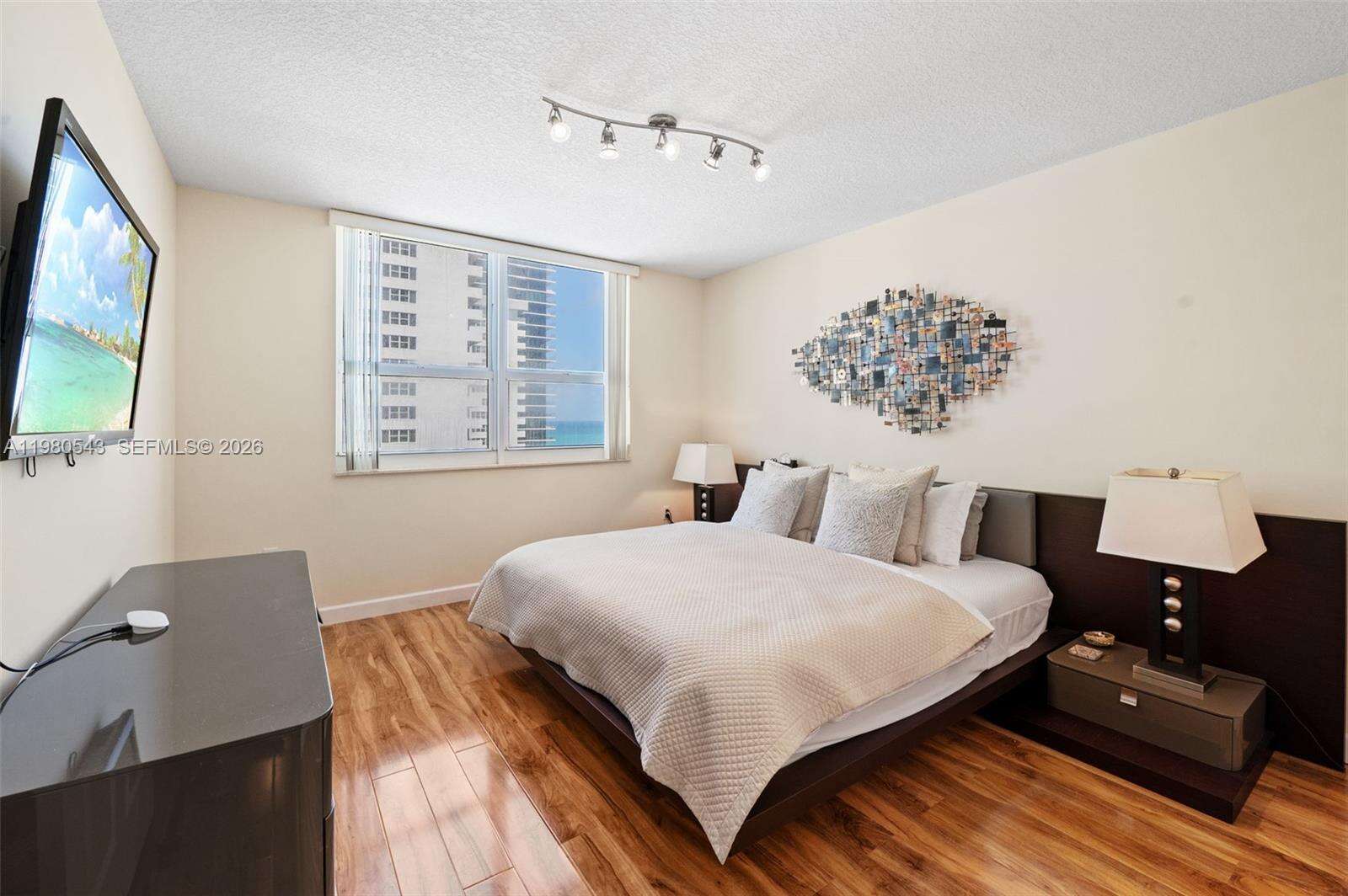 2080 Ocean Dr, Hallandale Beach, FL 33009 - For Sale photo 22