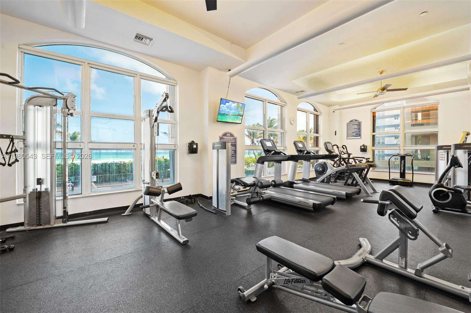 2080 Ocean Dr, Hallandale Beach, FL 33009 - For Sale photo 33