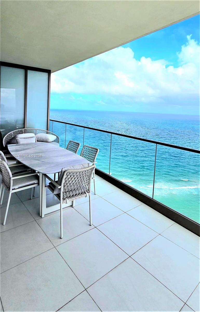 Armani Casa at 18975 Collins Ave, Sunny Isles Beach, FL 33160 - For Sale photo 12