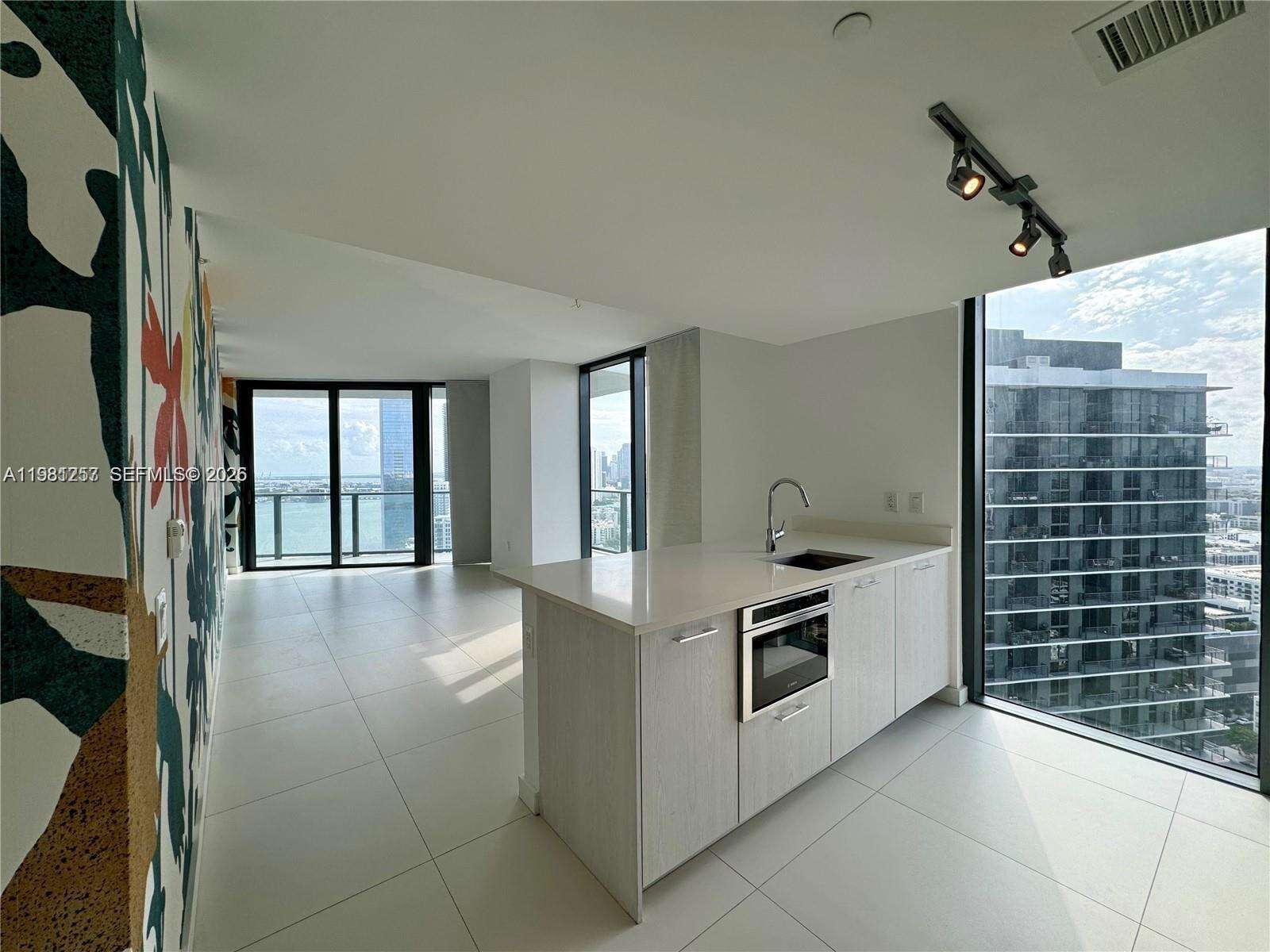 Paraiso Bayviews at 501 31 St, Miami, FL 33137 - For Sale photo 3