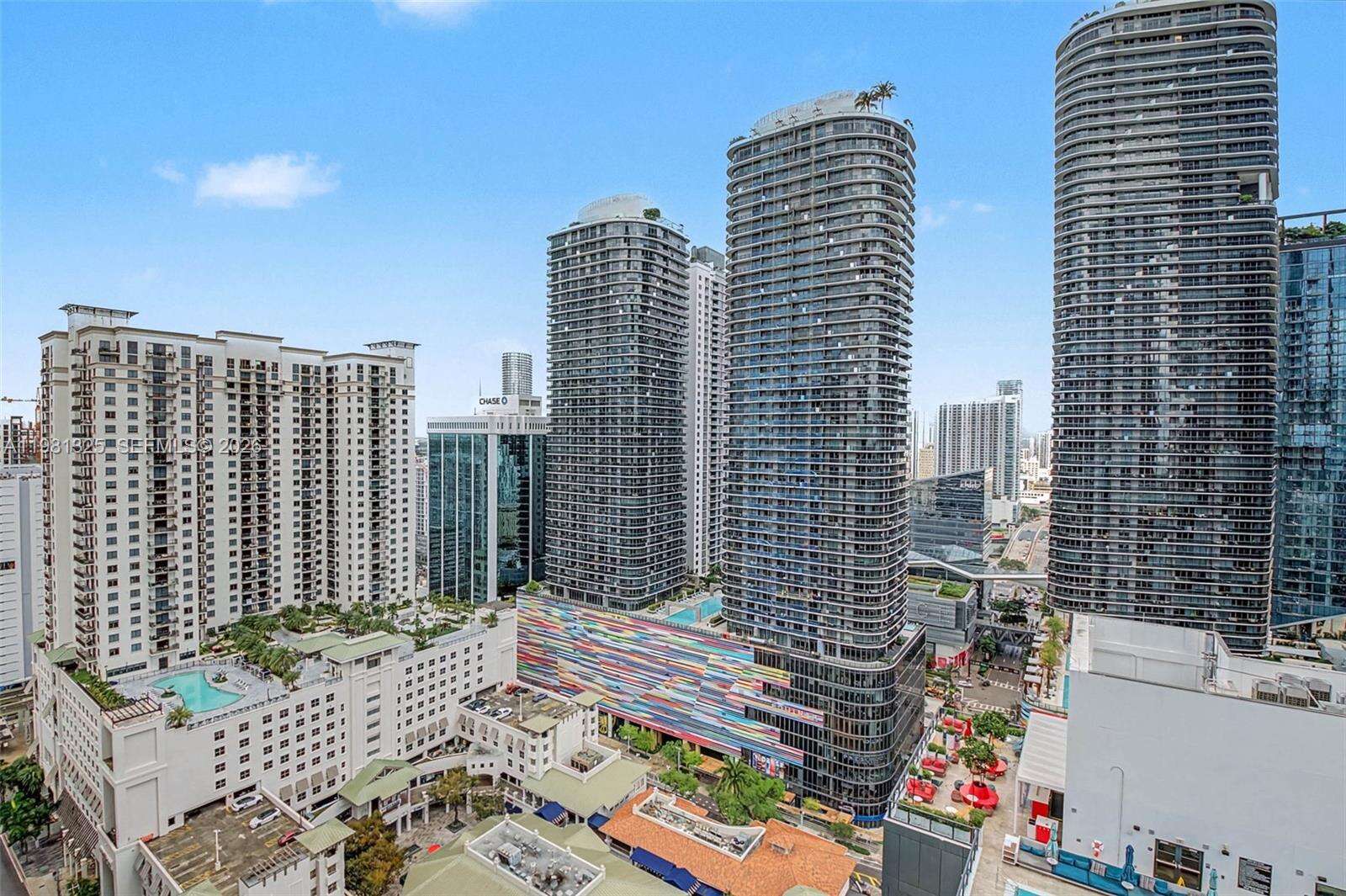BRICKELL FLATIRON - 1000 Brickell Plz, Miami, FL 33131 | Picture 18