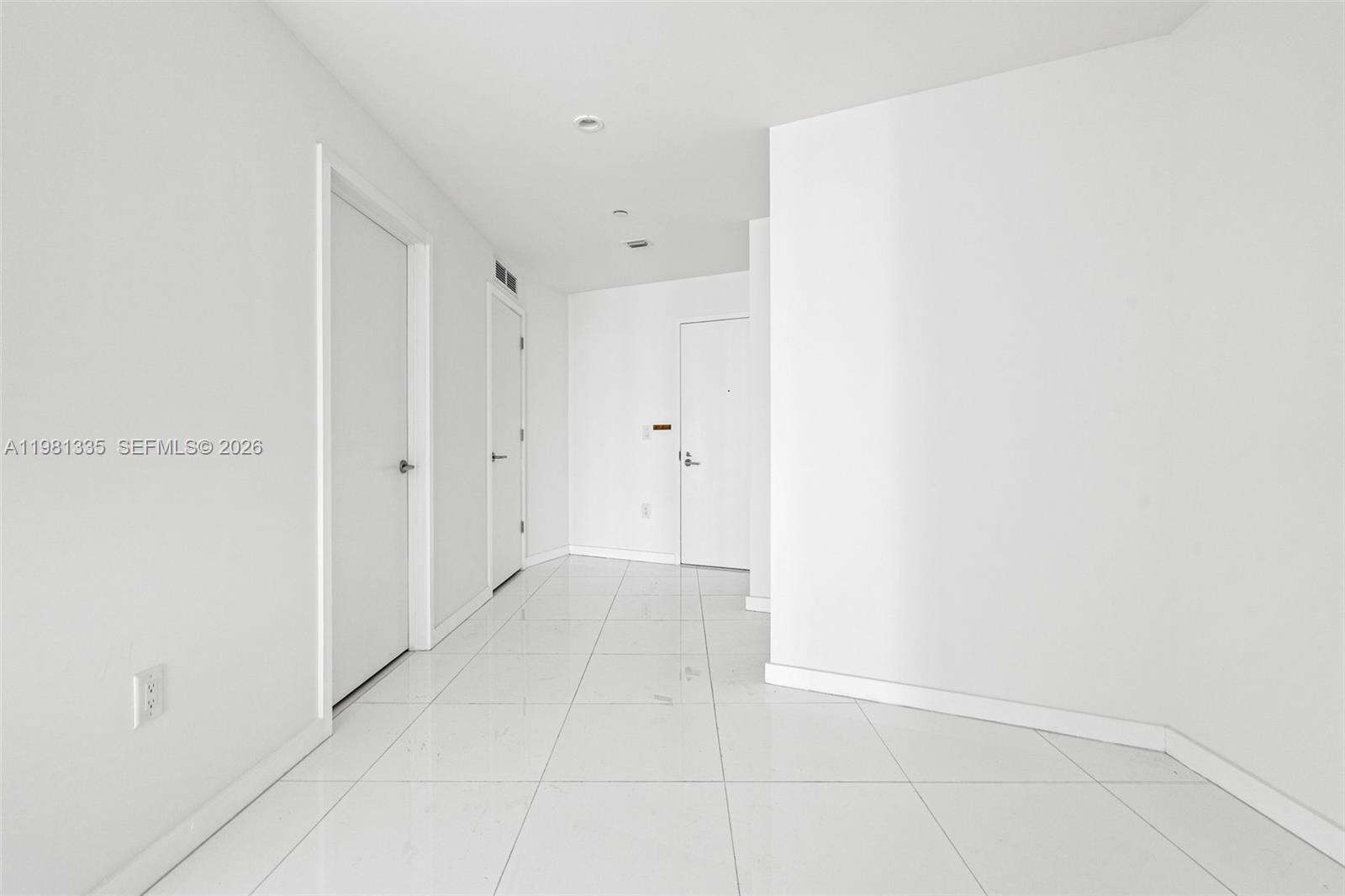 Paramount Miami Worldcenter at 851 1 Ave, Miami, FL 33132 - For Sale photo 12