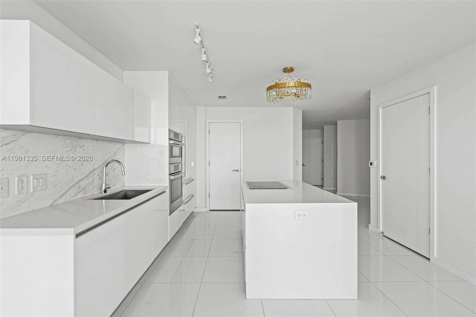 Paramount Miami Worldcenter at 851 1 Ave, Miami, FL 33132 - For Sale photo 19