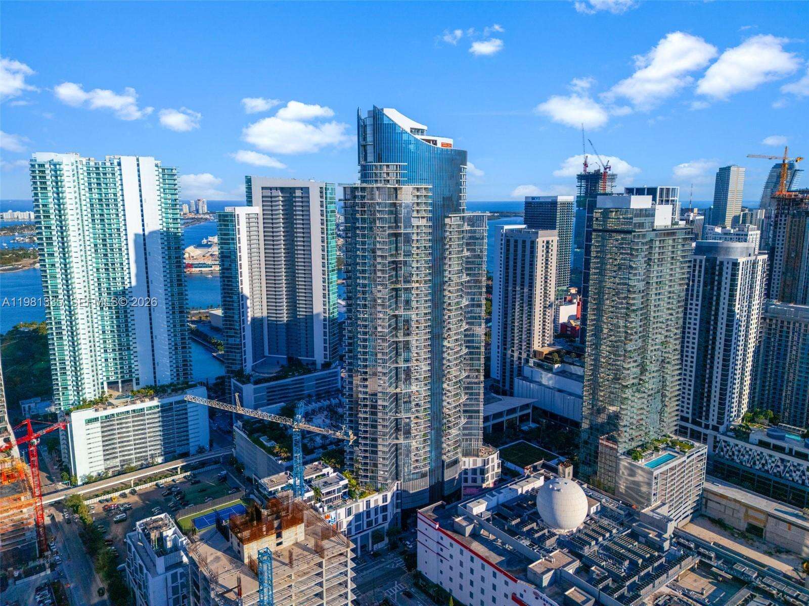 Paramount Miami Worldcenter at 851 1 Ave, Miami, FL 33132 - For Sale photo 3