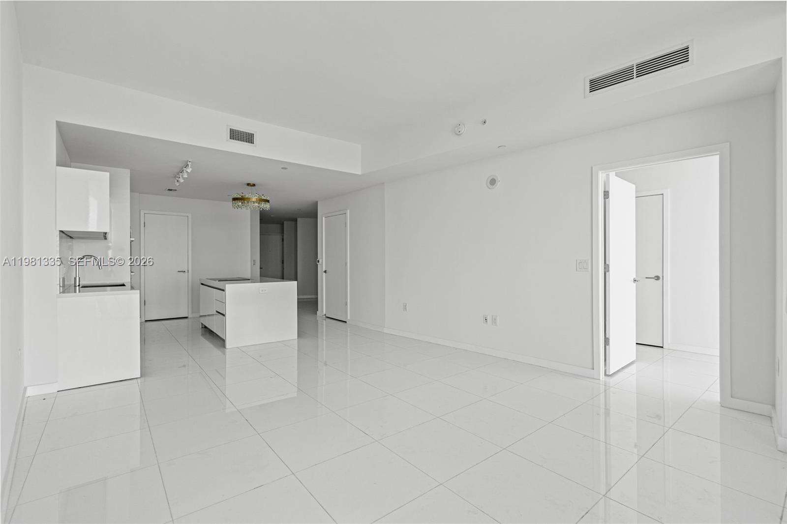 Paramount Miami Worldcenter at 851 1 Ave, Miami, FL 33132 - For Sale photo 24