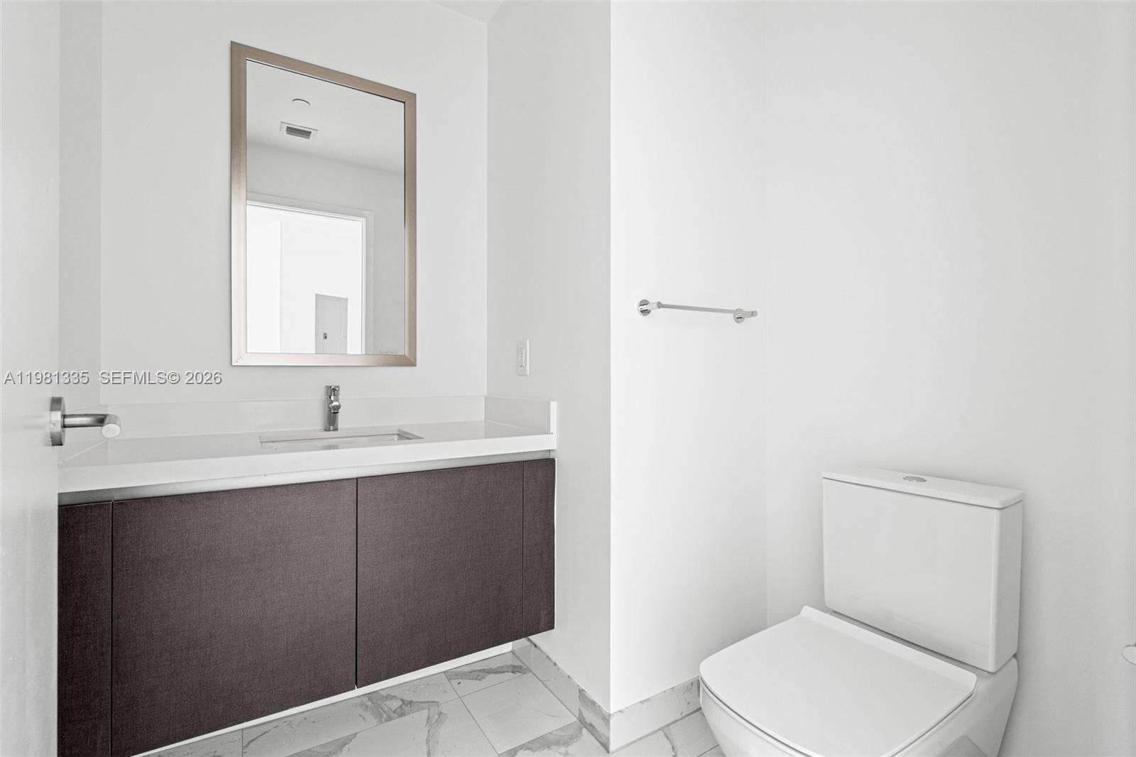 Paramount Miami Worldcenter at 851 1 Ave, Miami, FL 33132 - For Sale photo 28
