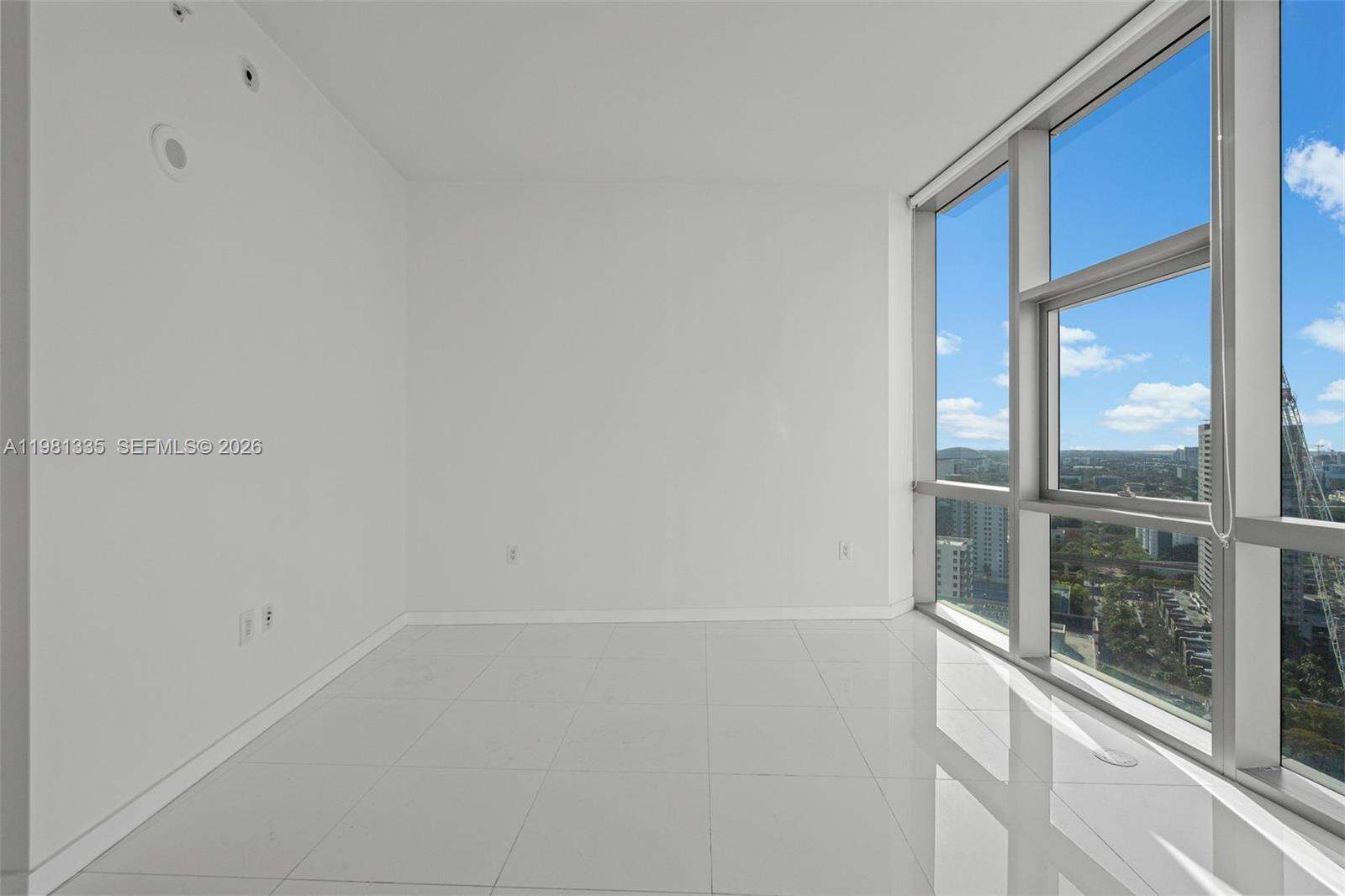 Paramount Miami Worldcenter at 851 1 Ave, Miami, FL 33132 - For Sale photo 32
