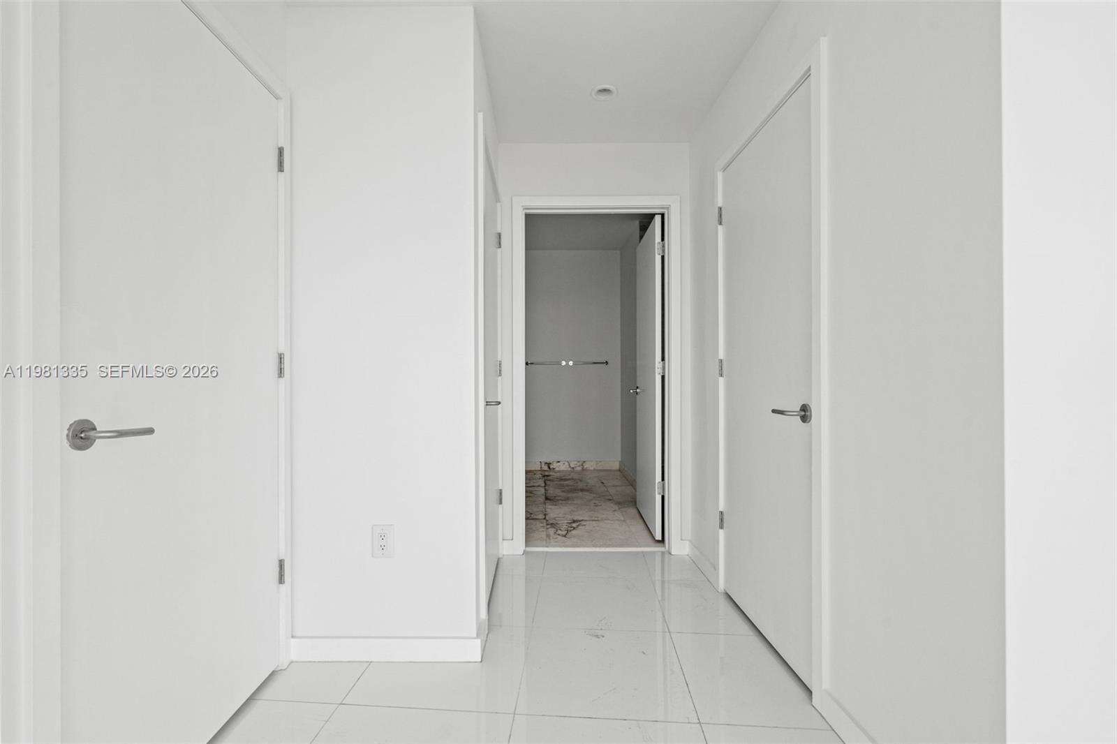 Paramount Miami Worldcenter at 851 1 Ave, Miami, FL 33132 - For Sale photo 36