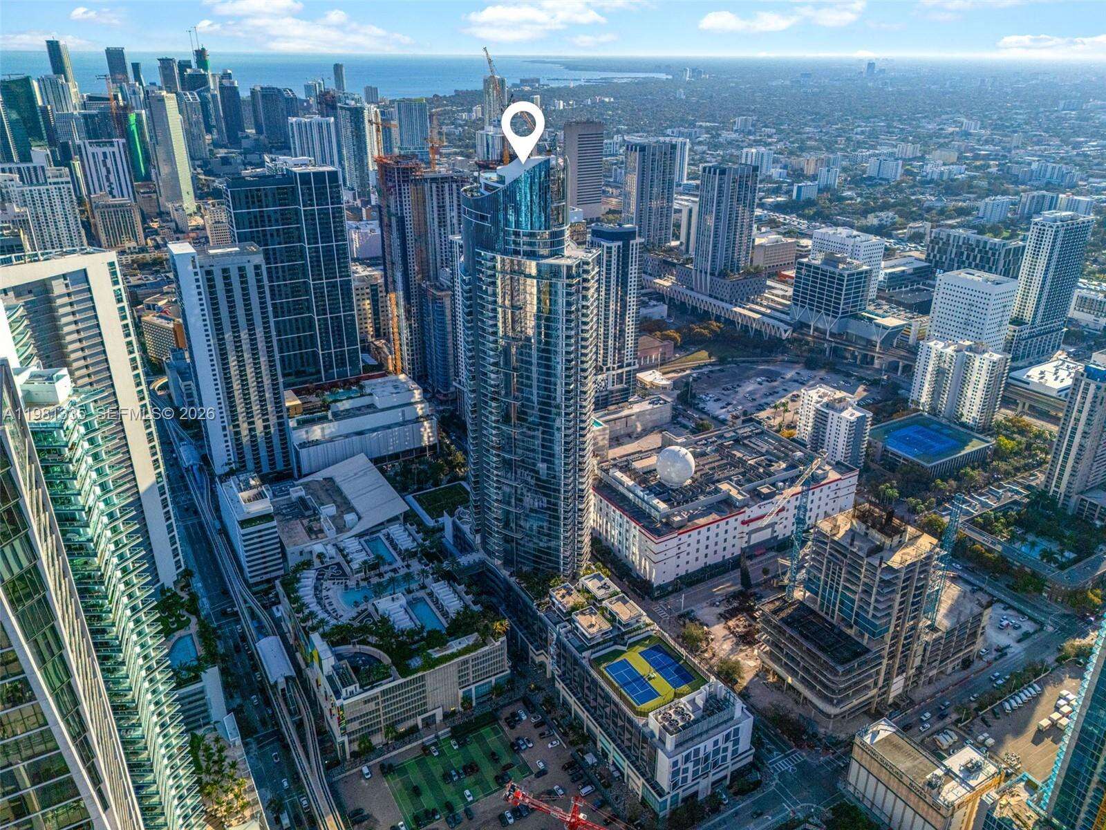 Paramount Miami Worldcenter at 851 1 Ave, Miami, FL 33132 - For Sale photo 54