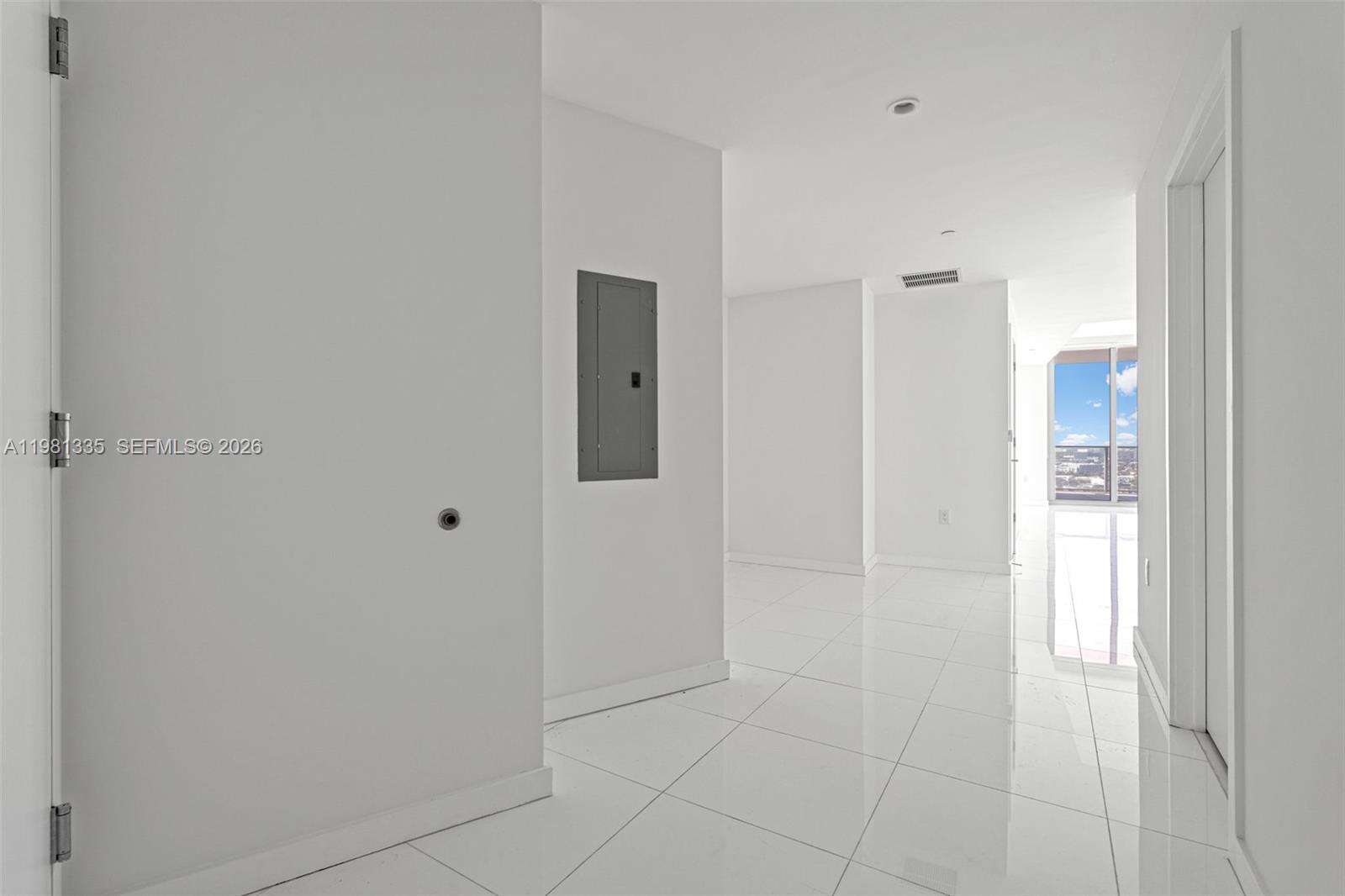 Paramount Miami Worldcenter at 851 1 Ave, Miami, FL 33132 - For Sale photo 8