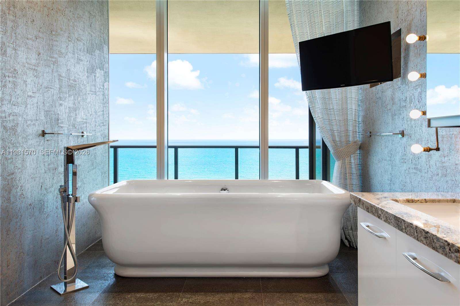 BAL HARBOUR NORTH SOUTH - 9705 Collins Ave, Bal Harbour, FL 33154 | Picture 14