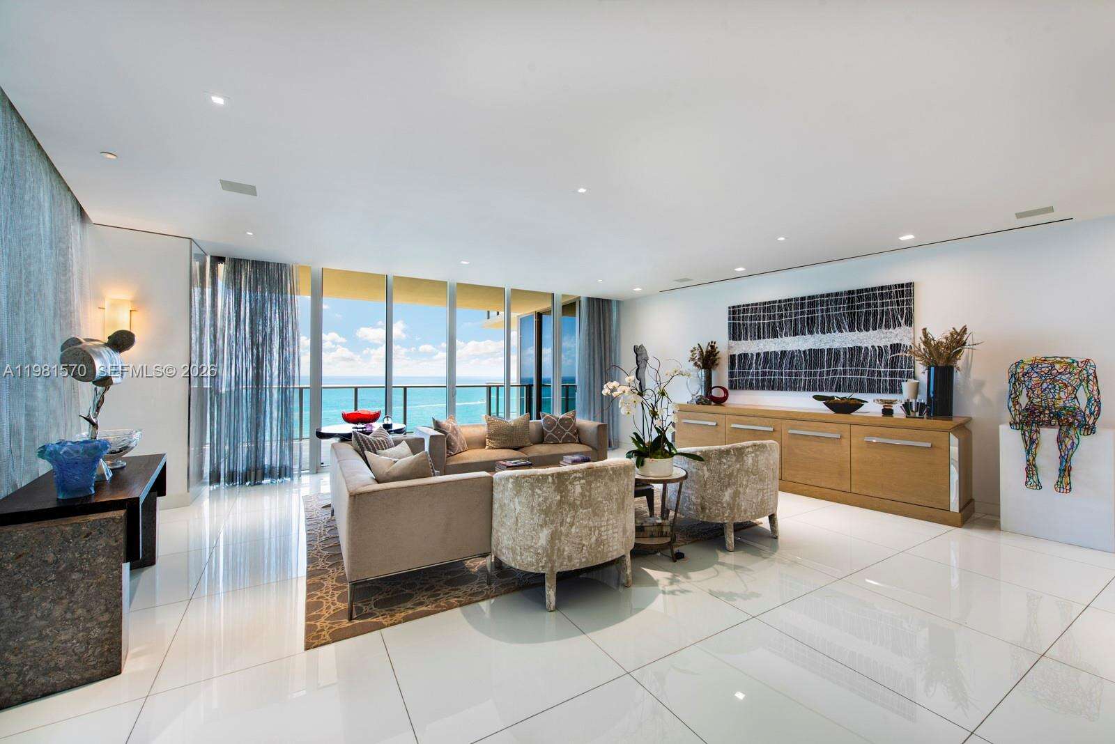 BAL HARBOUR NORTH SOUTH - 9705 Collins Ave, Bal Harbour, FL 33154 | Picture 4