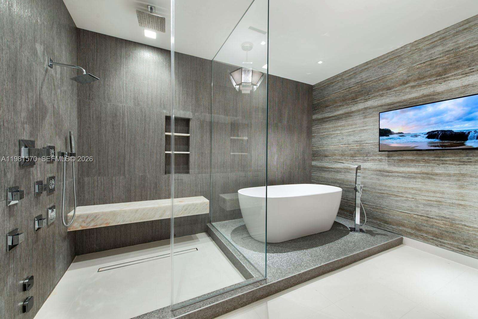 BAL HARBOUR NORTH SOUTH - 9705 Collins Ave, Bal Harbour, FL 33154 | Picture 10