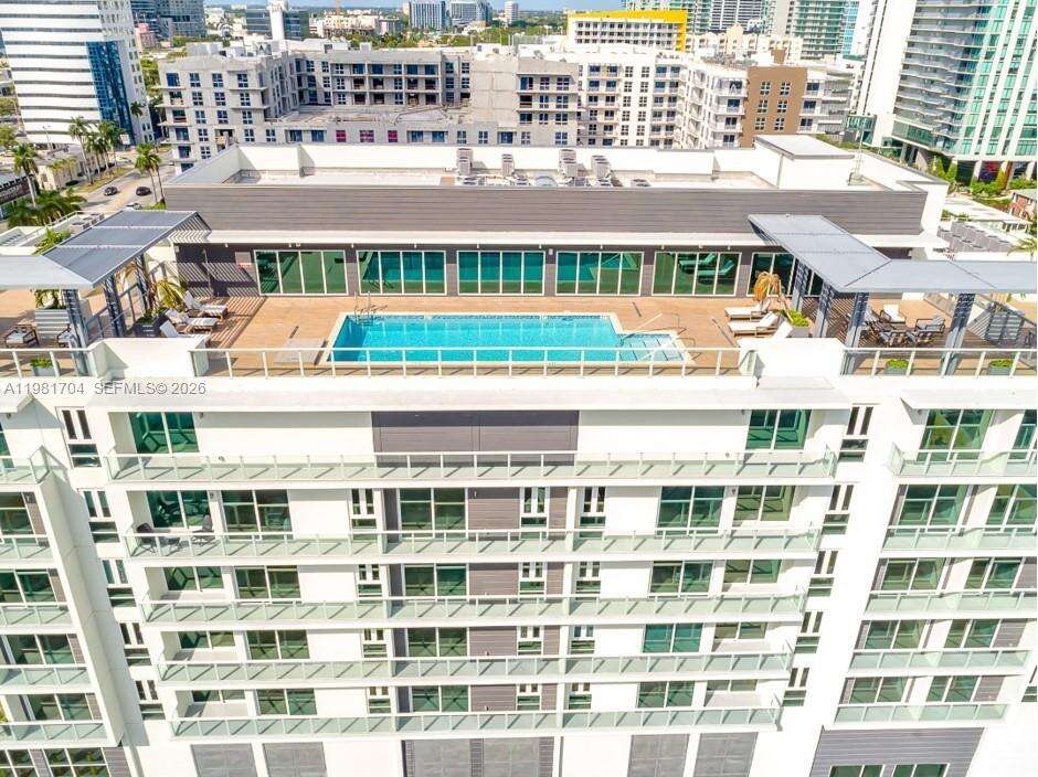 26 Edgewater Condos for Sale & Rent | Picture 1
