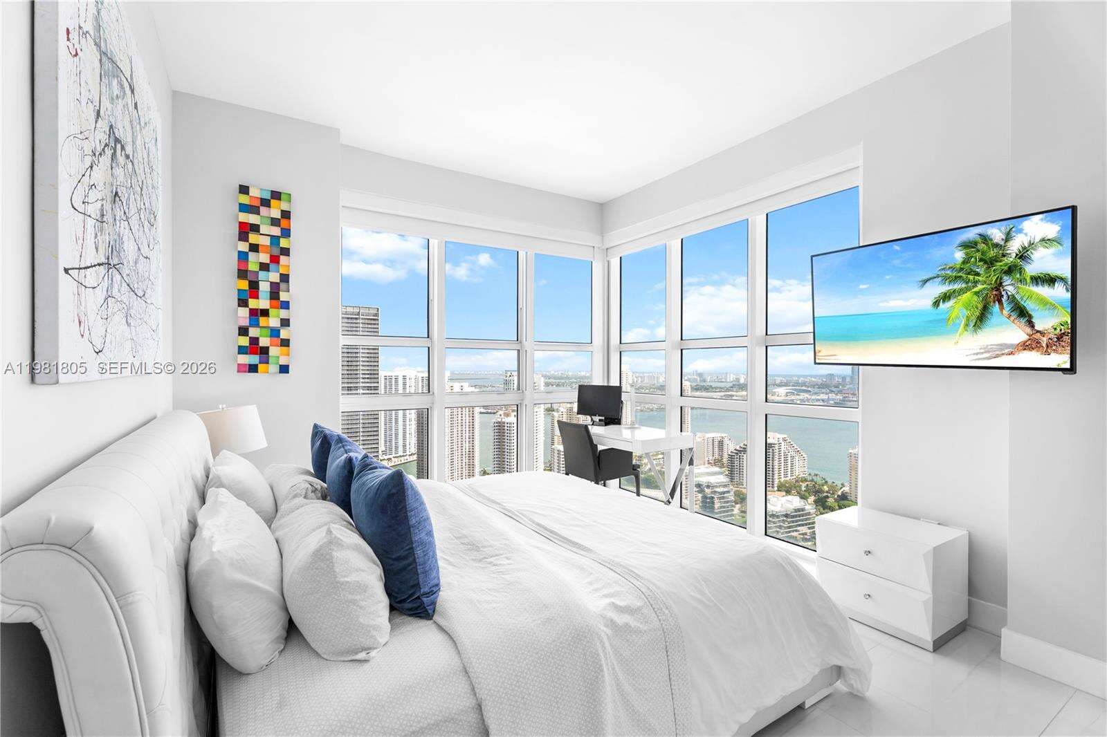 THE PLAZA 851 BRICKELL - 950 Brickell Bay Dr, Miami, FL 33131 | Picture 12