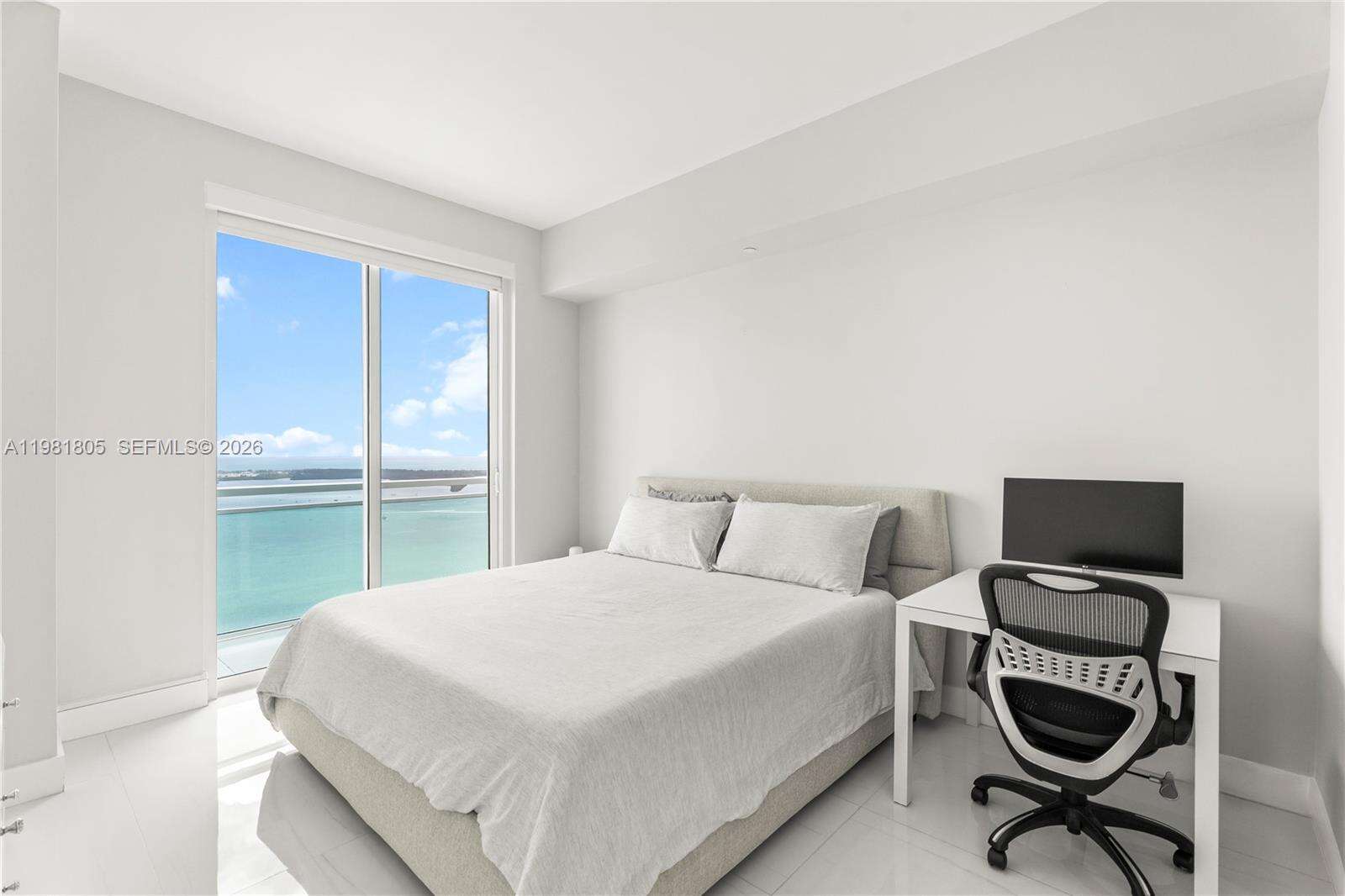 THE PLAZA 851 BRICKELL - 950 Brickell Bay Dr, Miami, FL 33131 | Picture 15