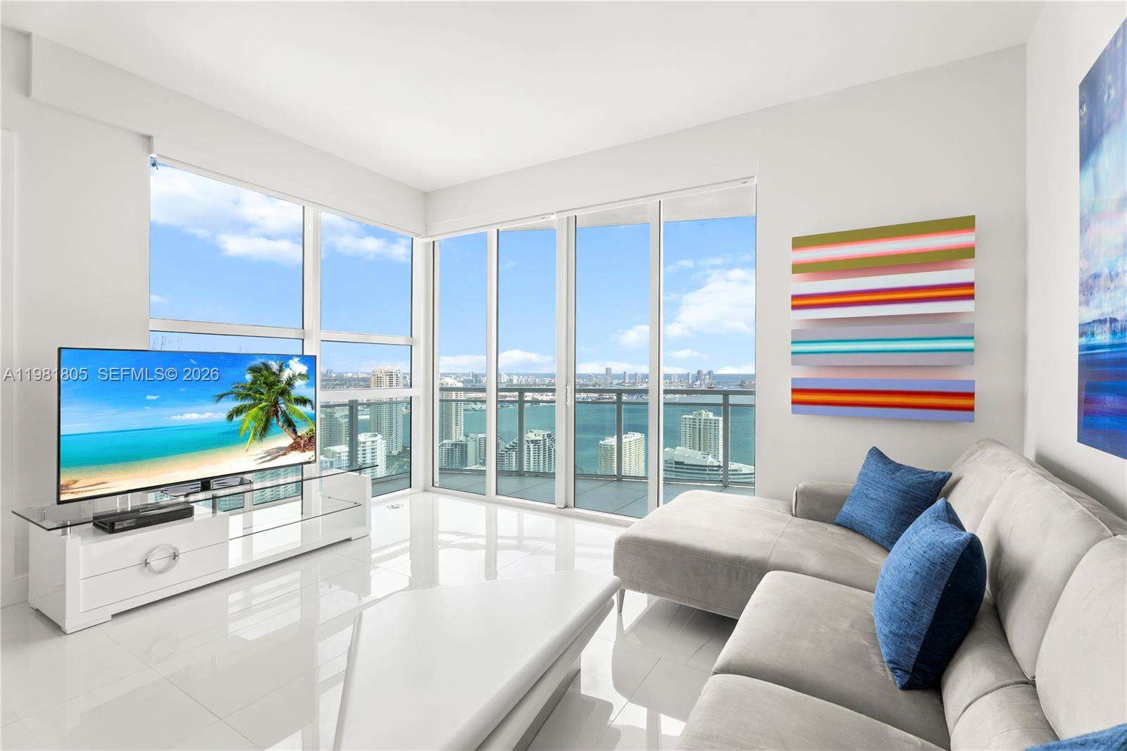 THE PLAZA 851 BRICKELL - 950 Brickell Bay Dr, Miami, FL 33131 | Picture 6
