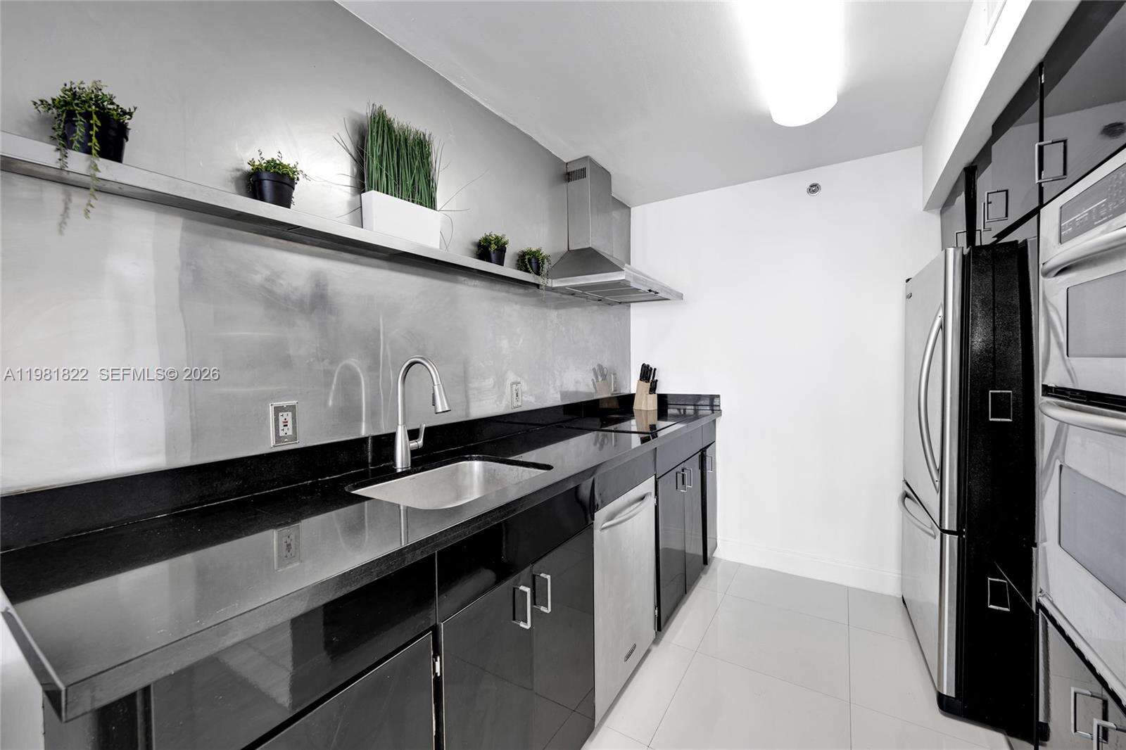 Decoplage at 100 Lincoln Rd, Miami Beach, FL 33139 - For Sale photo 6