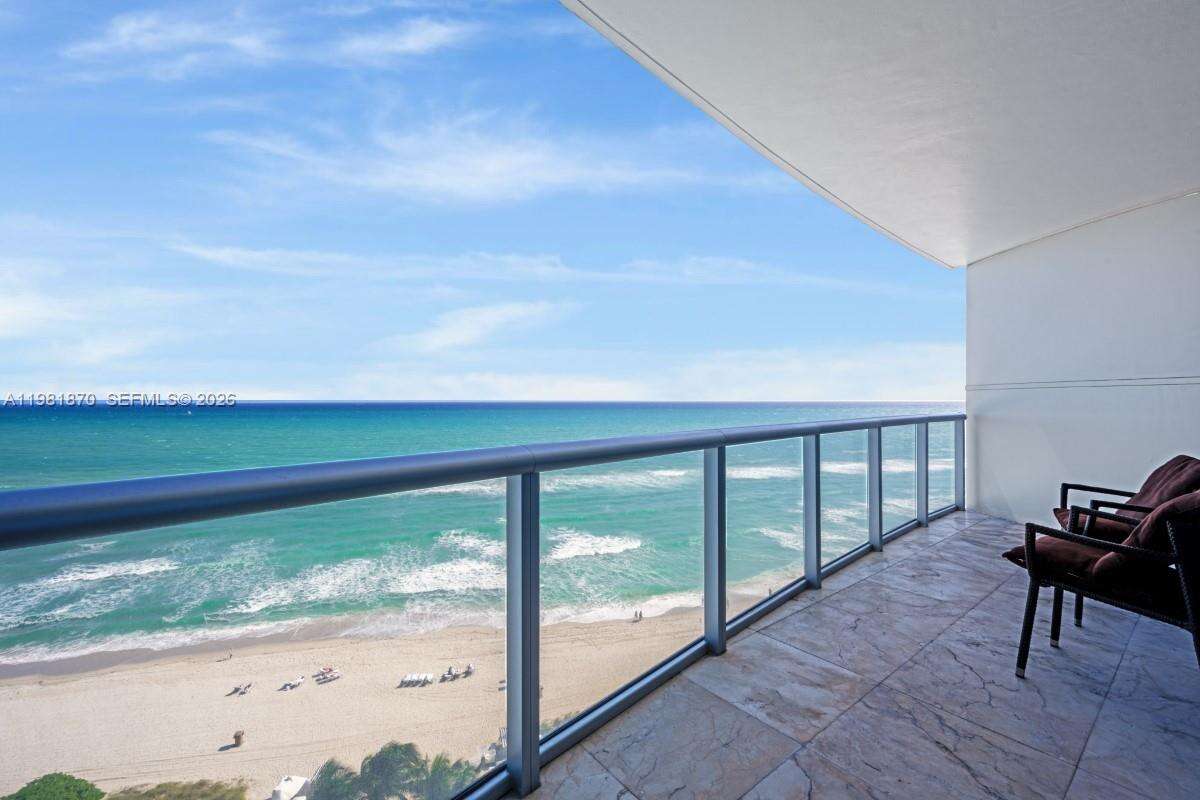 JADE BEACH - 17001 Collins Ave, Sunny Isles Beach, FL 33160 | Picture 2