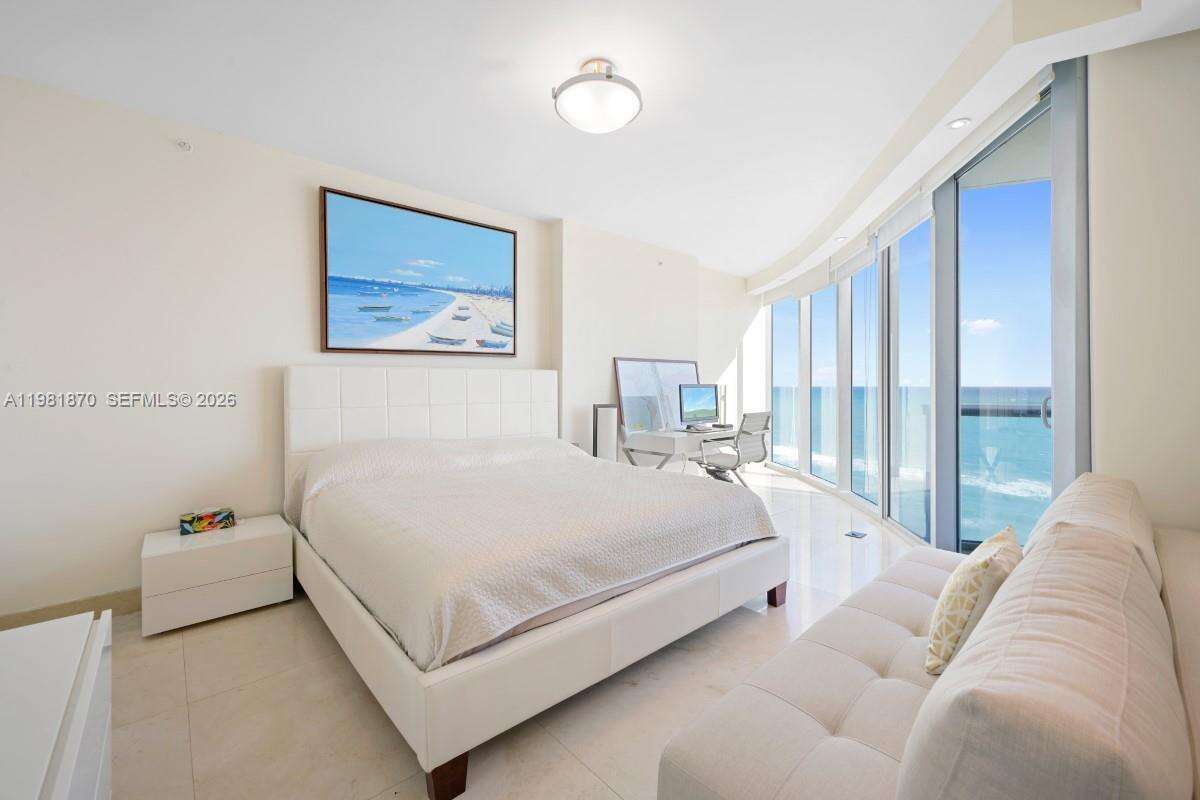 JADE BEACH - 17001 Collins Ave, Sunny Isles Beach, FL 33160 | Picture 12