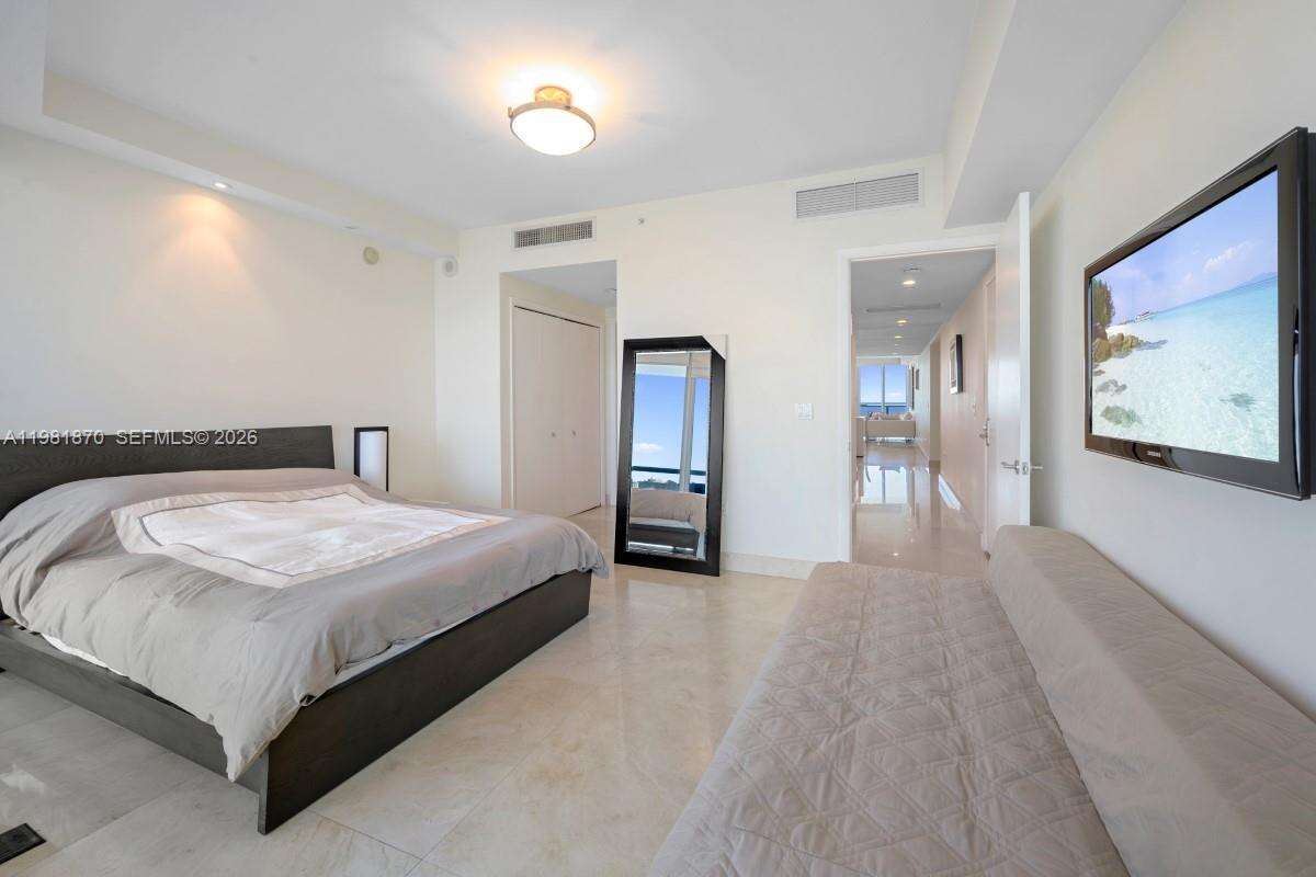 JADE BEACH - 17001 Collins Ave, Sunny Isles Beach, FL 33160 | Picture 16