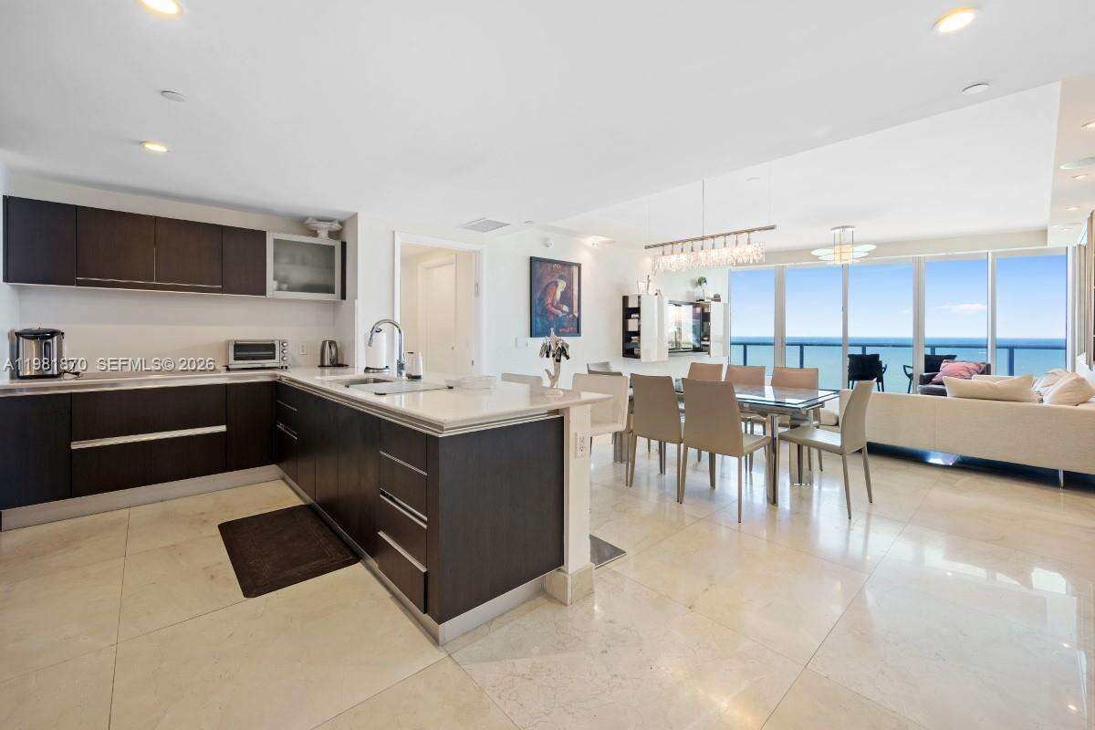 JADE BEACH - 17001 Collins Ave, Sunny Isles Beach, FL 33160 | Picture 6