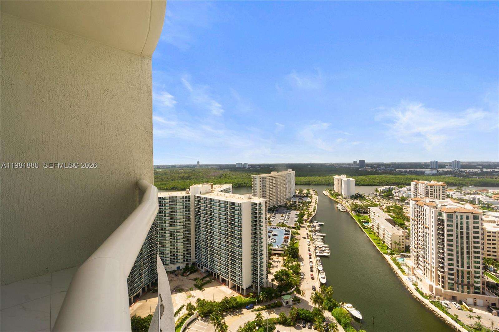 TDR TOWER III - 15811 Collins Ave, Sunny Isles Beach, FL 33160 | Picture 9