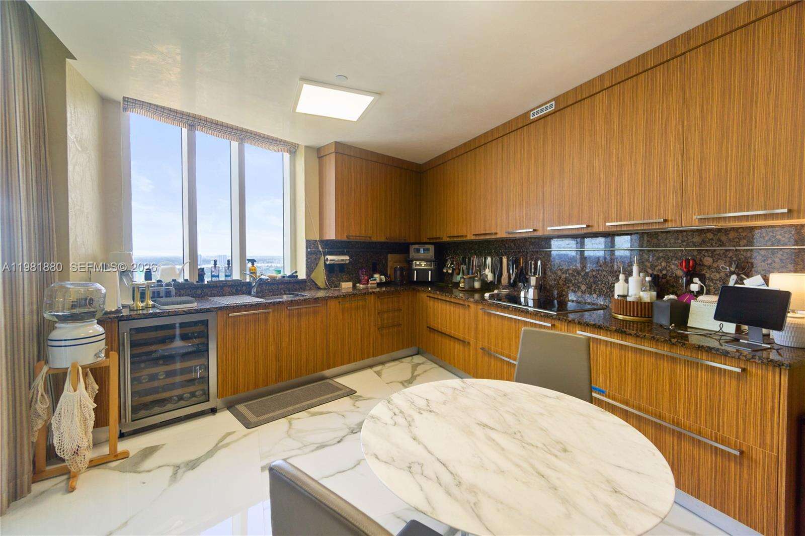 TDR TOWER III - 15811 Collins Ave, Sunny Isles Beach, FL 33160 | Picture 10