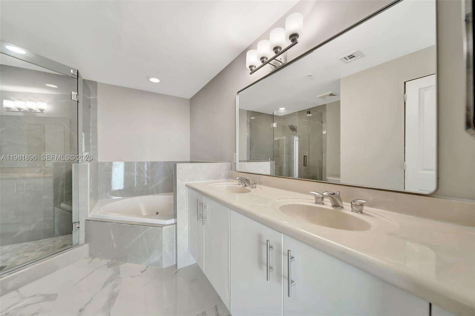360 Condo at 7900 Harbor Island Dr, North Bay Village, FL 33141 - For Sale photo 20