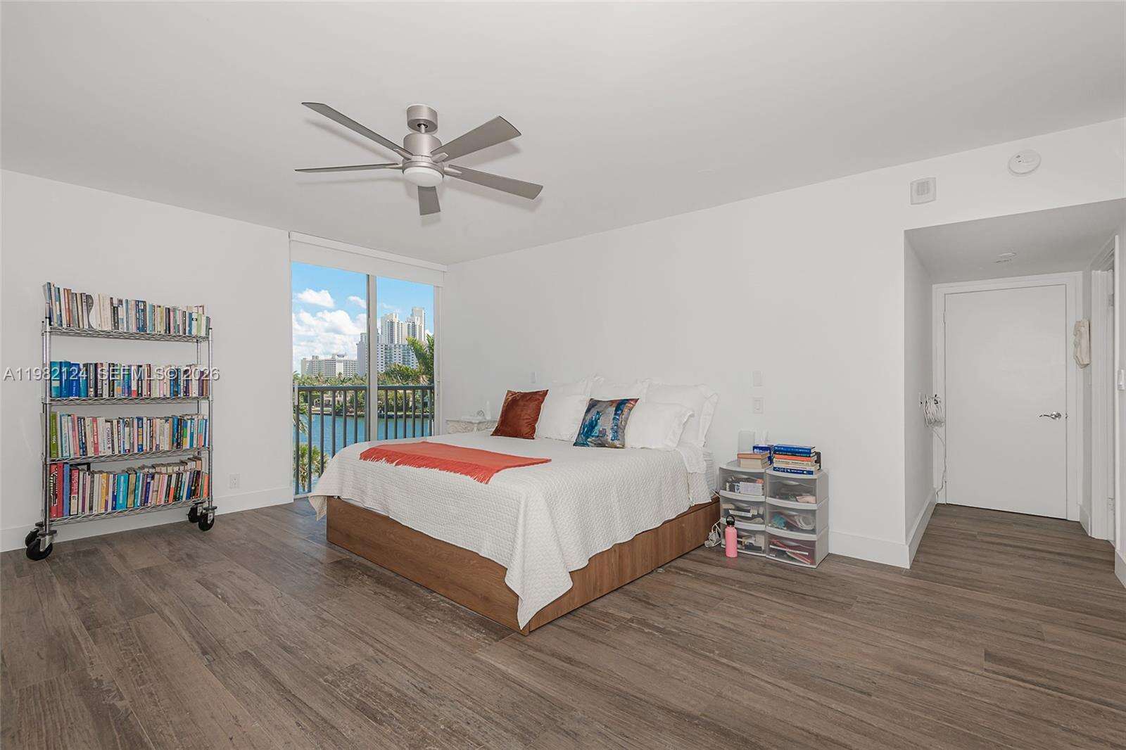 Turnberry Isle at 19707 Turnberry Way, Aventura, FL 33180 - For Sale photo 16