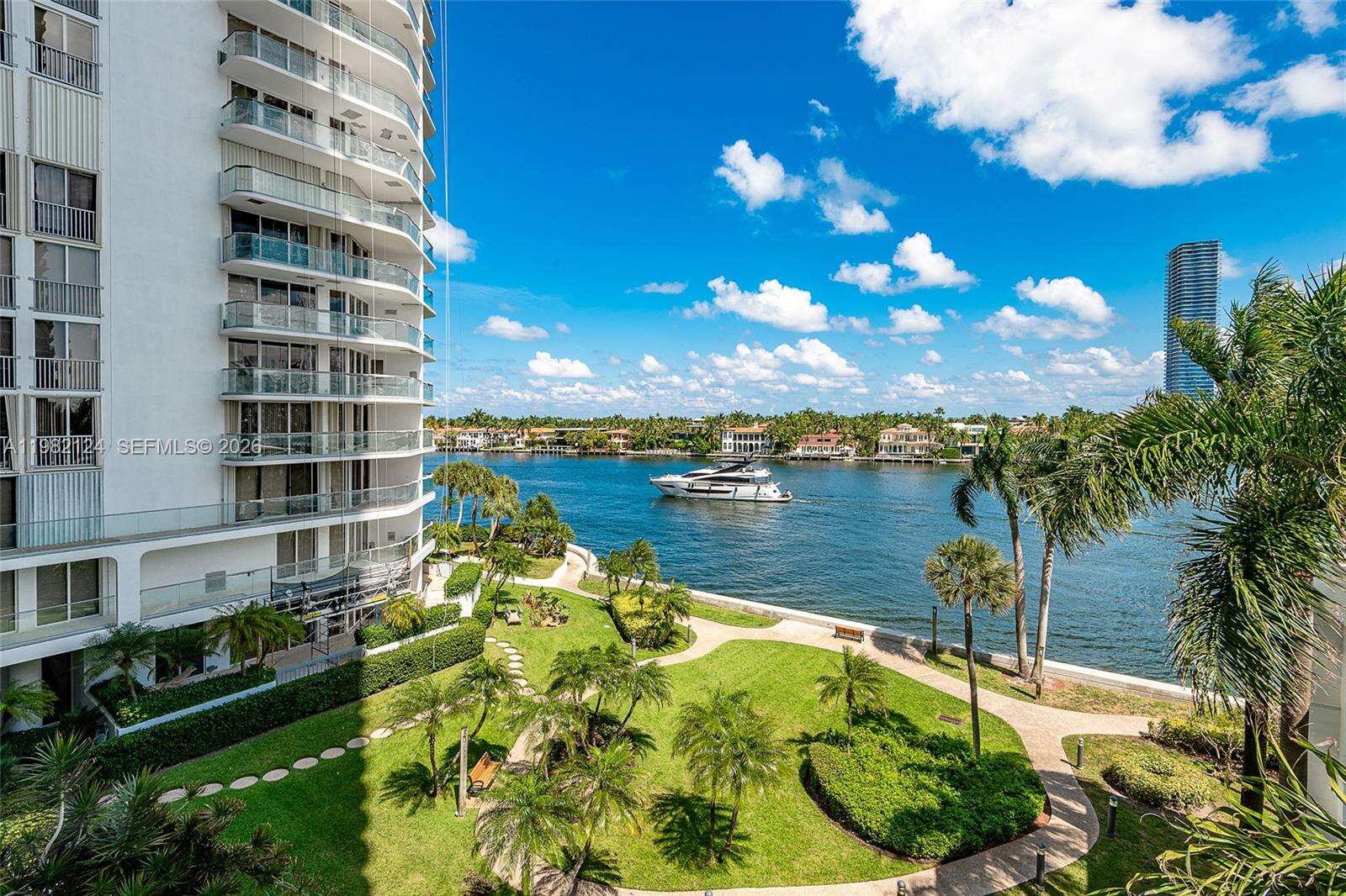 Turnberry Isle at 19707 Turnberry Way, Aventura, FL 33180 - For Sale photo 18