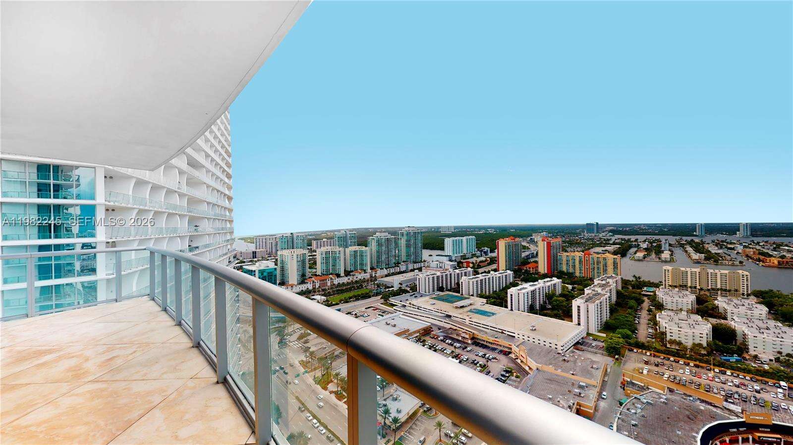Jade Beach at 17001 Collins Ave, Sunny Isles Beach, FL 33160 - For Sale photo 18