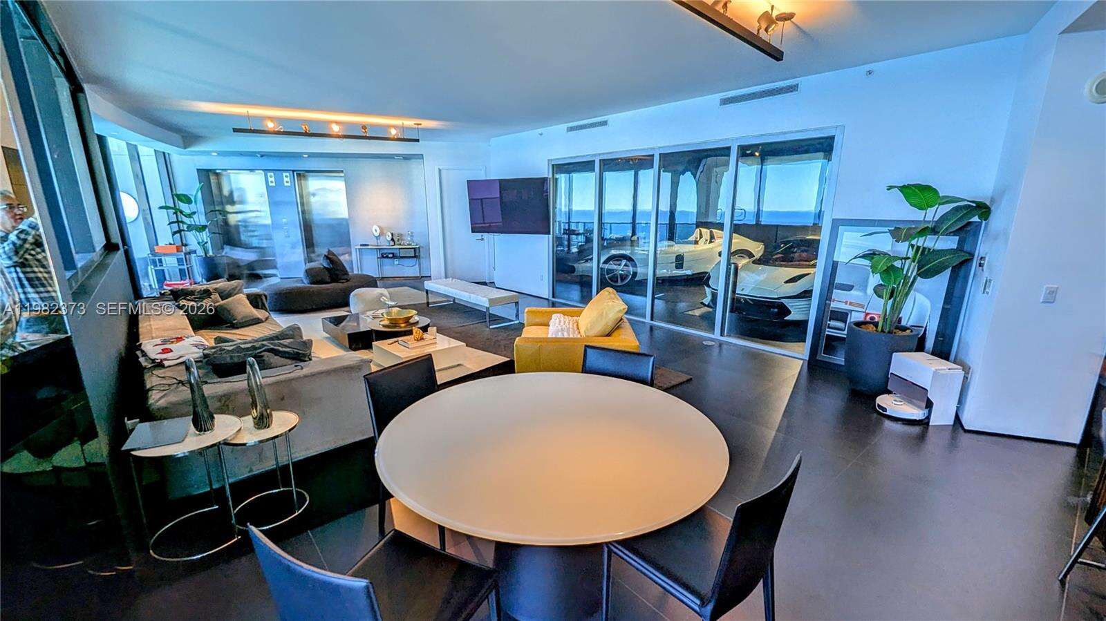 18555 COLLINS AVENUE - 18555 Collins Ave, Sunny Isles Beach, FL 33160 | Picture 5