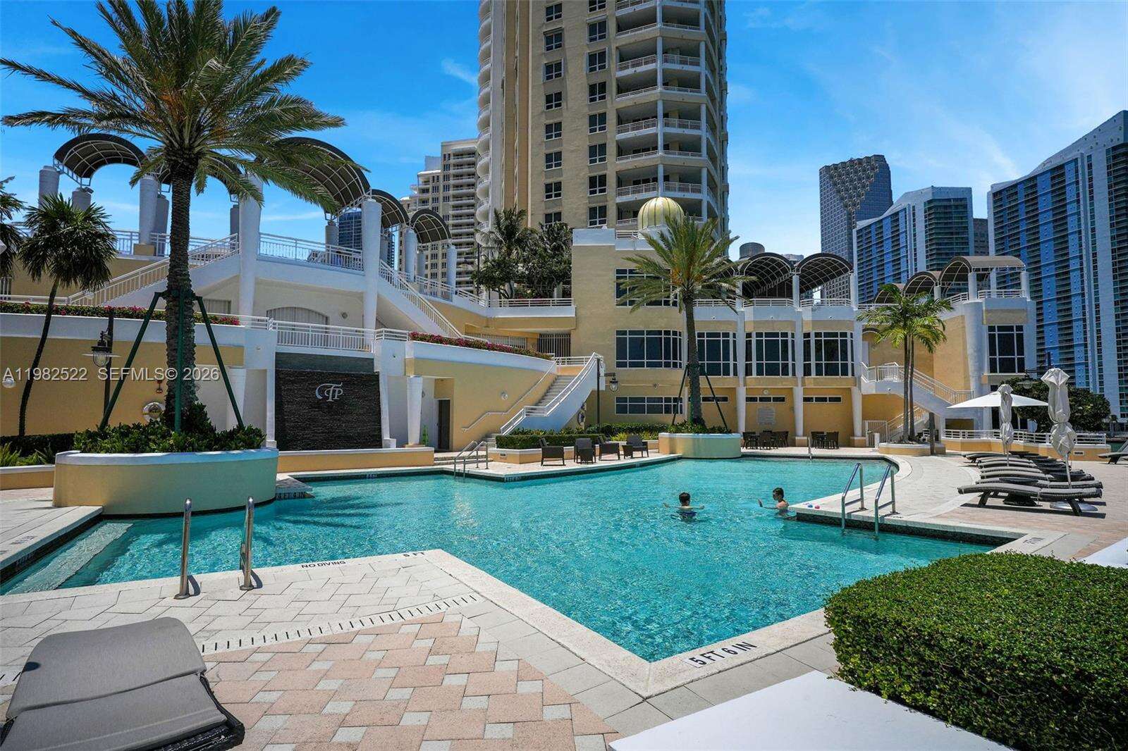 TWO TEQUESTA POINT - 808 Brickell Key Dr, Miami, FL 33131 | Picture 14