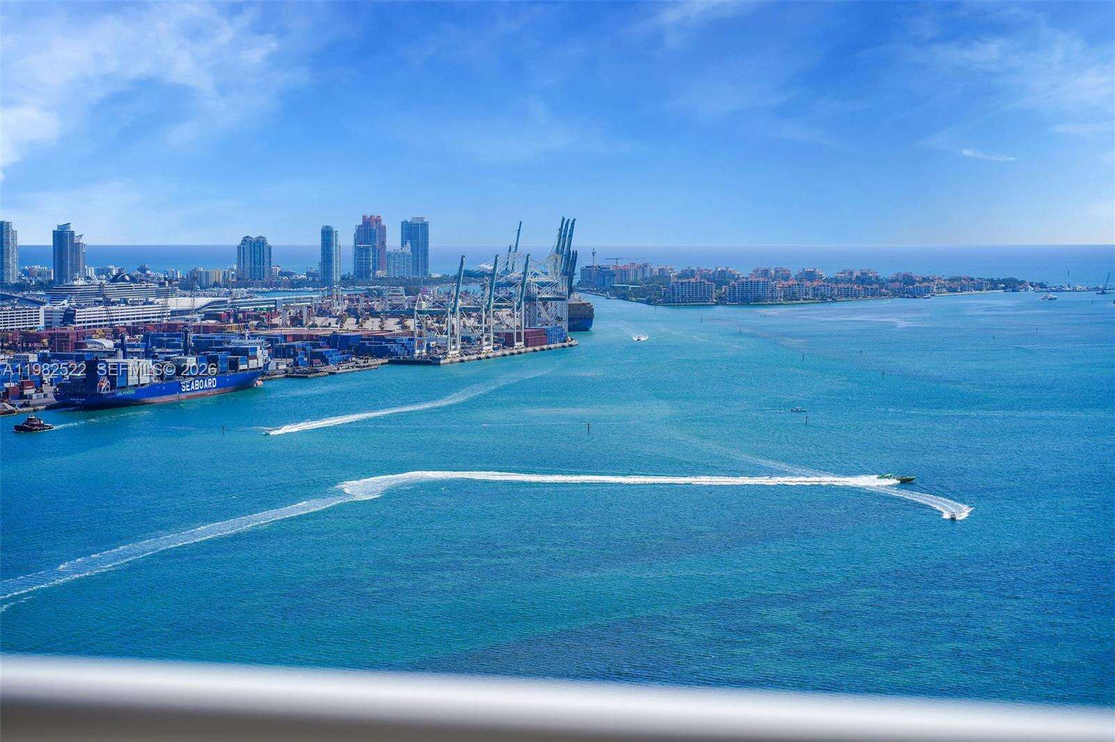 TWO TEQUESTA POINT - 808 Brickell Key Dr, Miami, FL 33131 | Picture 18