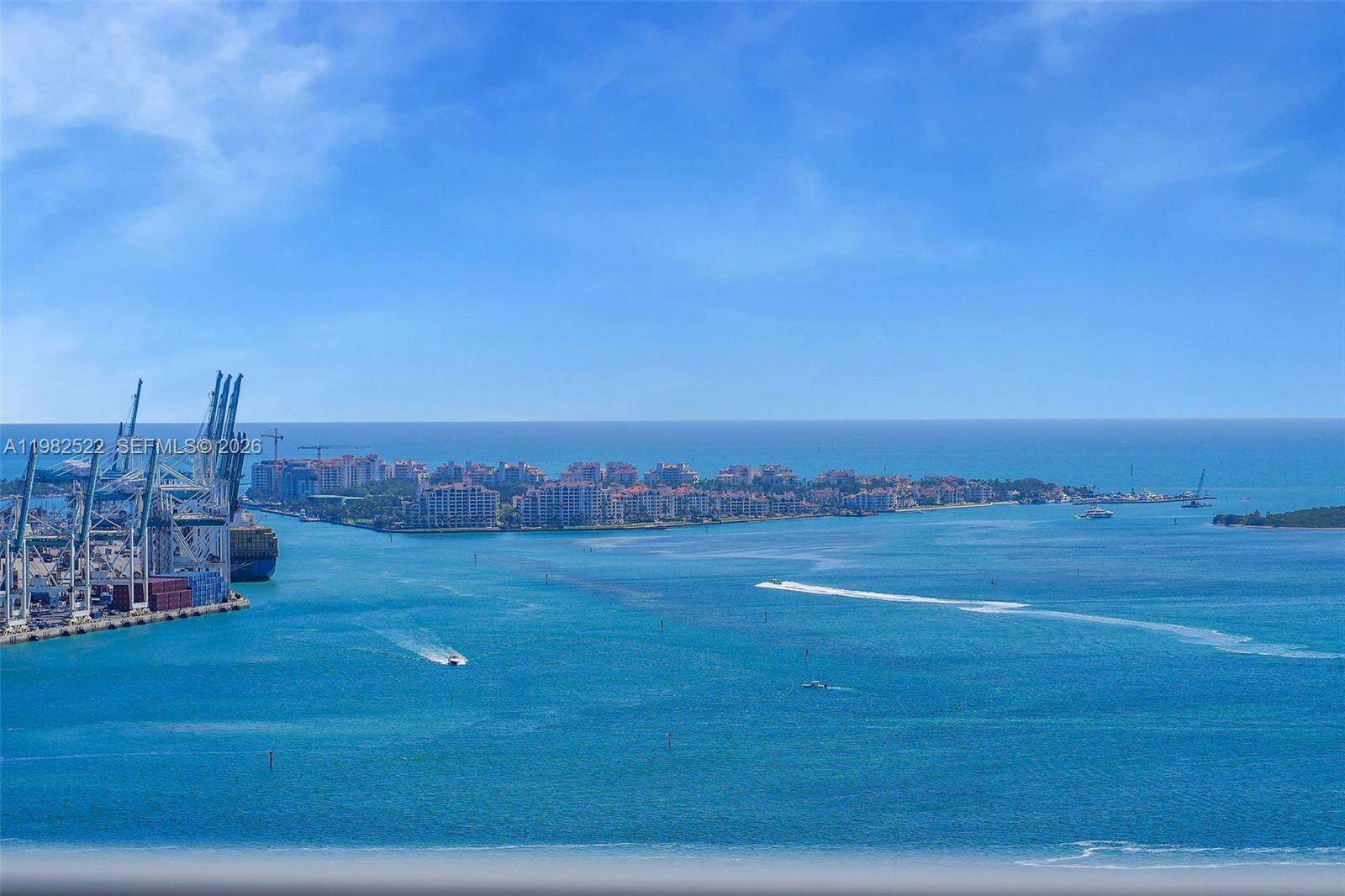 TWO TEQUESTA POINT - 808 Brickell Key Dr, Miami, FL 33131 | Picture 24