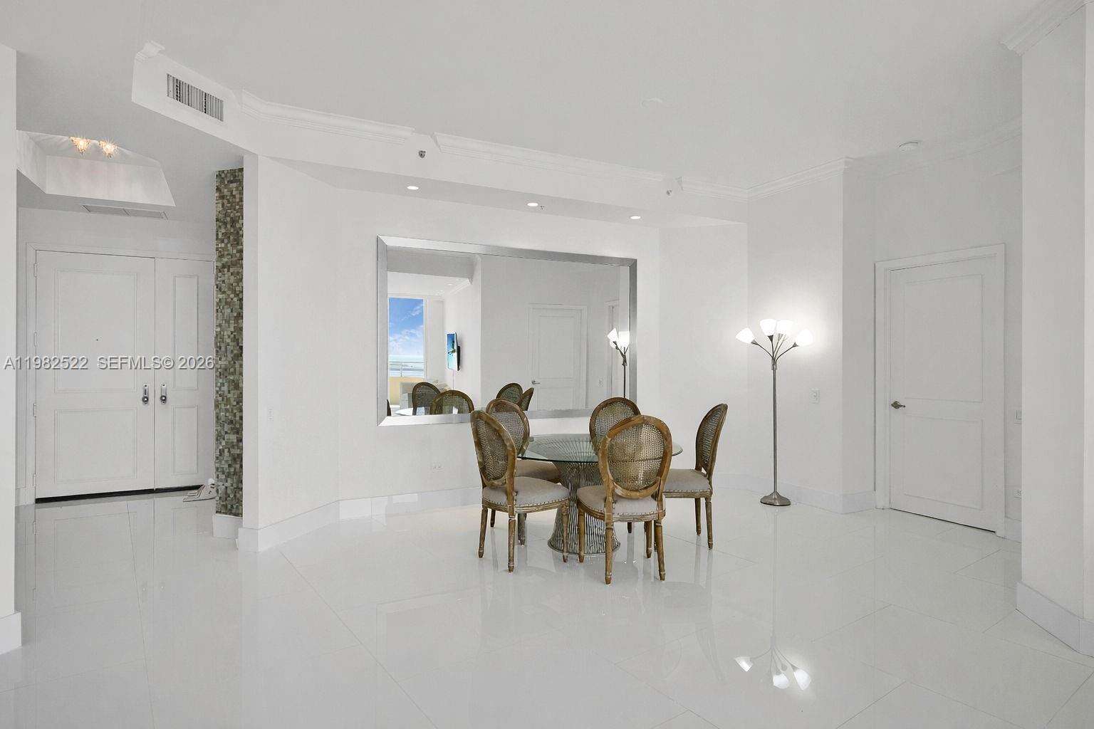 TWO TEQUESTA POINT - 808 Brickell Key Dr, Miami, FL 33131 | Picture 31