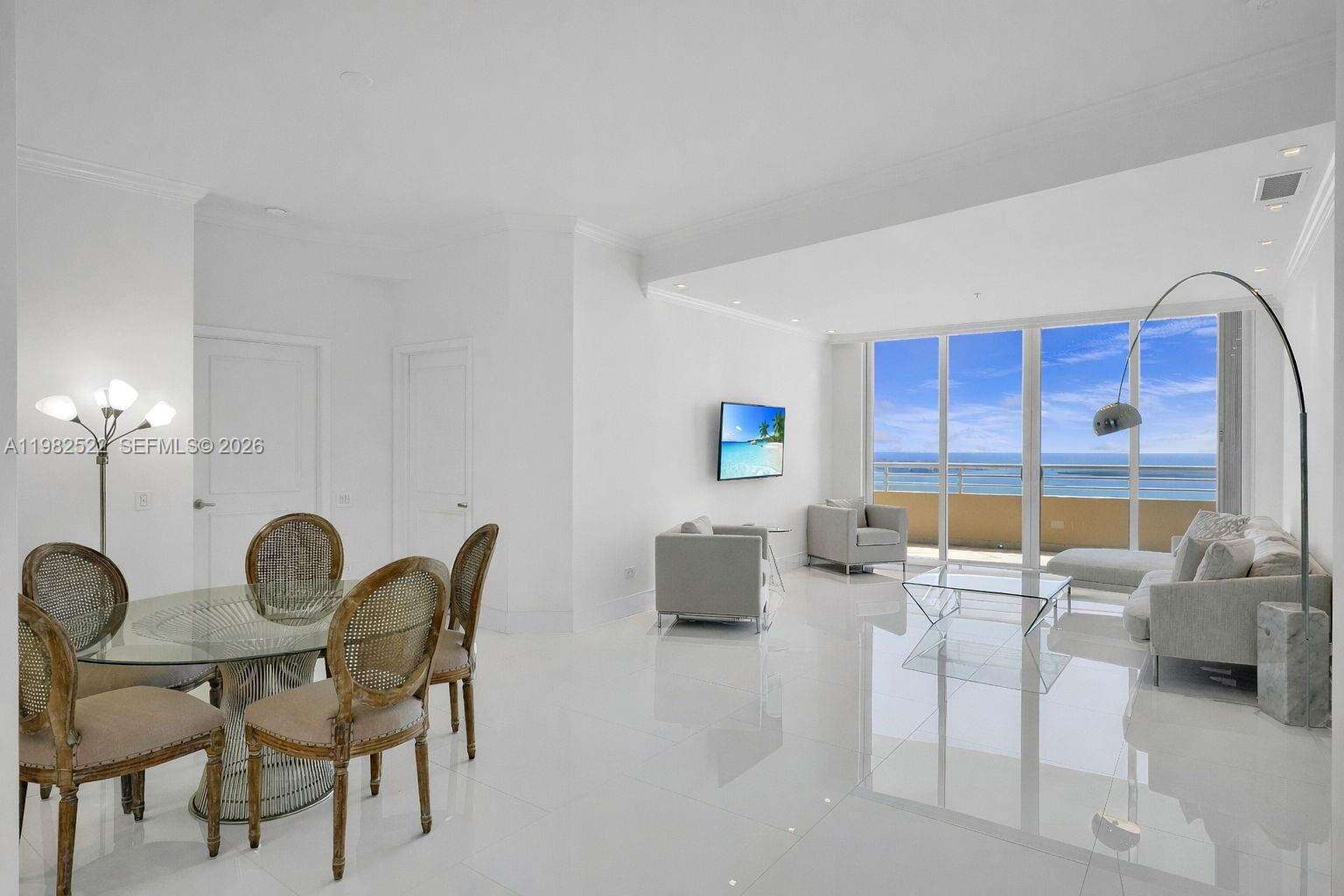 TWO TEQUESTA POINT - 808 Brickell Key Dr, Miami, FL 33131 | Picture 32