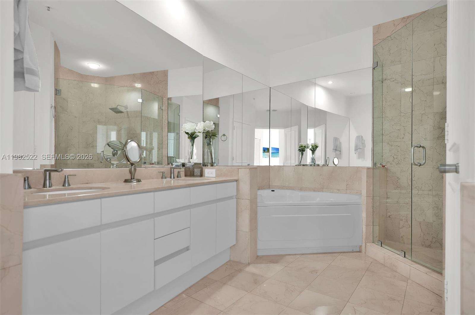 TWO TEQUESTA POINT - 808 Brickell Key Dr, Miami, FL 33131 | Picture 57