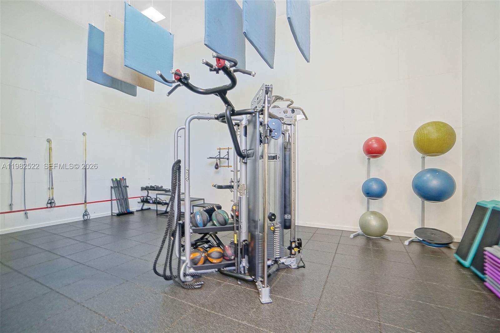 TWO TEQUESTA POINT - 808 Brickell Key Dr, Miami, FL 33131 | Picture 8