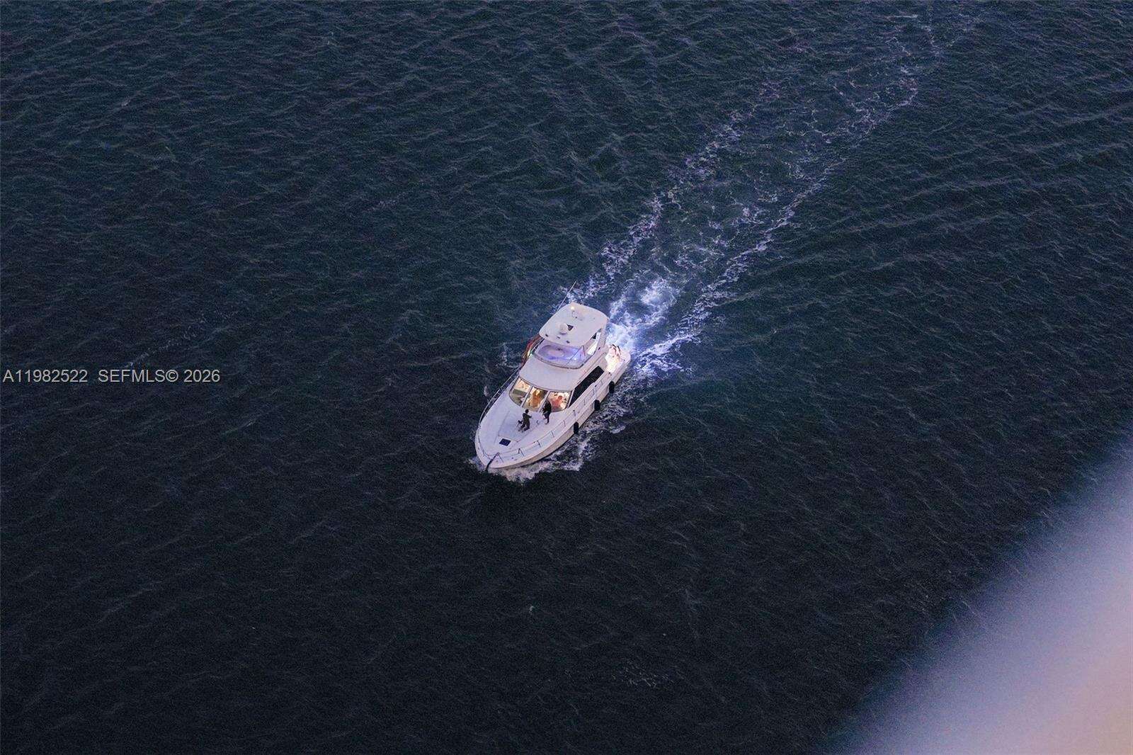 TWO TEQUESTA POINT - 808 Brickell Key Dr, Miami, FL 33131 | Picture 73