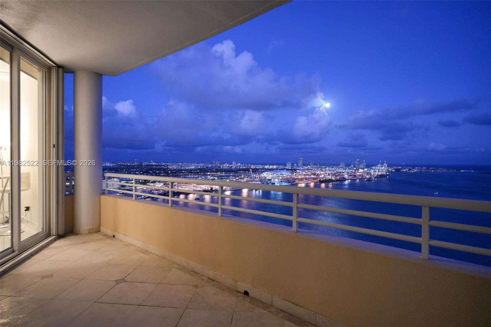 TWO TEQUESTA POINT - 808 Brickell Key Dr, Miami, FL 33131 | Picture 81