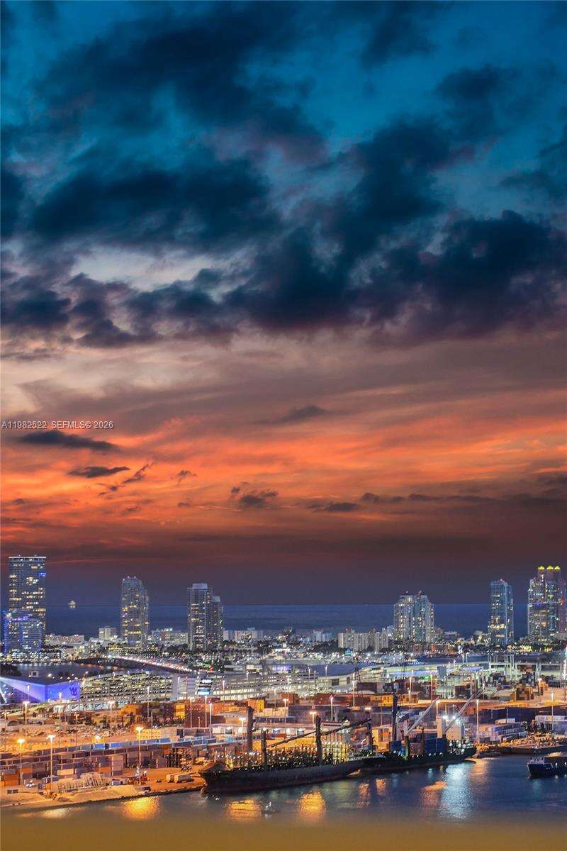 TWO TEQUESTA POINT - 808 Brickell Key Dr, Miami, FL 33131 | Picture 85