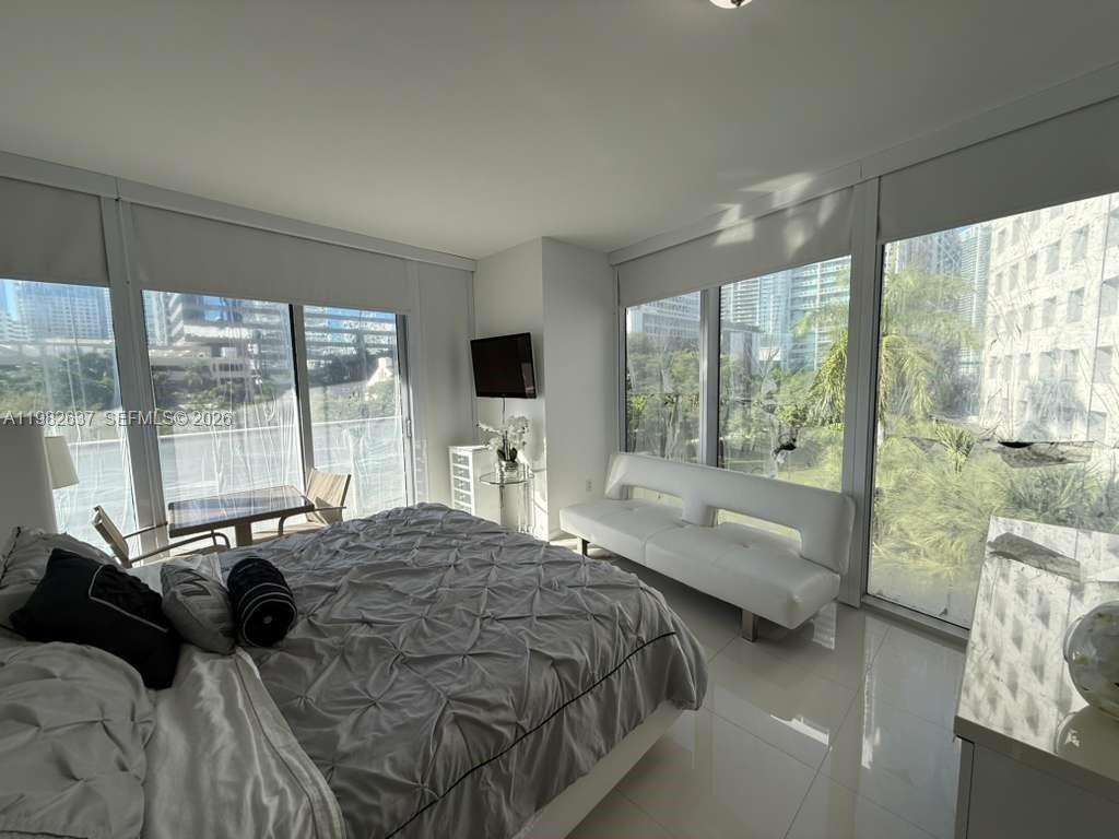 Icon Brickell 2 at 495 Brickell Ave, Miami, FL 33131 - For Sale photo 11