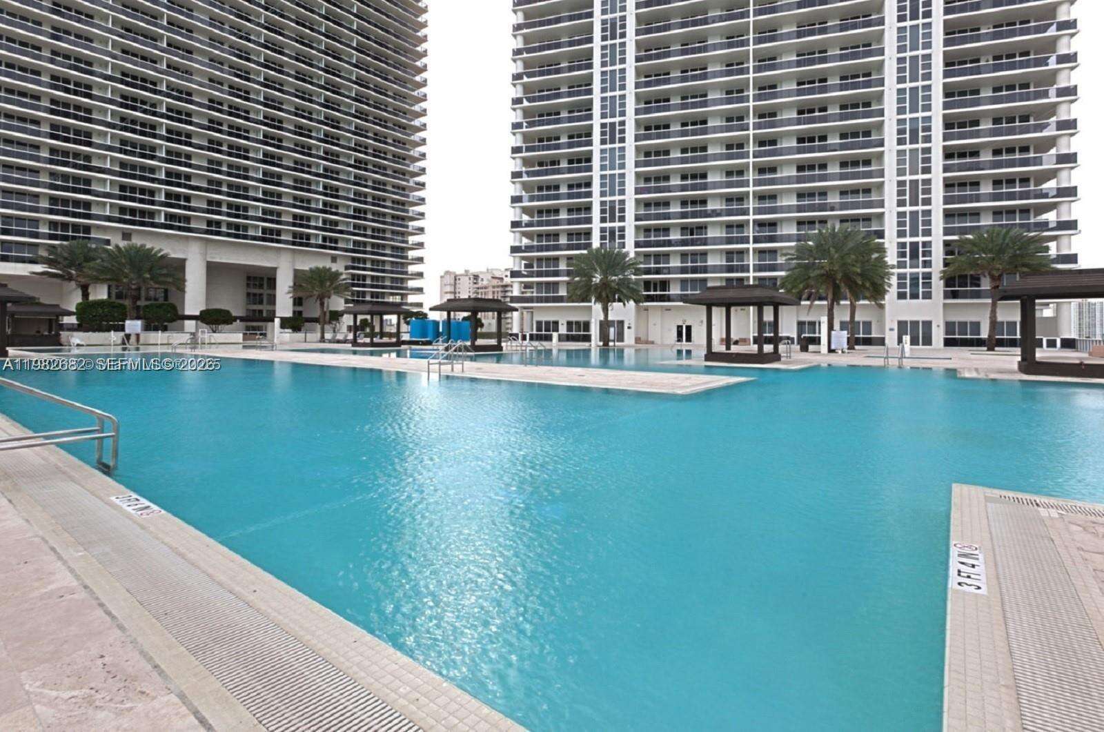 BEACH CLUB TWO - 1830 Ocean Dr, Hallandale Beach, FL 33009 | Picture 1