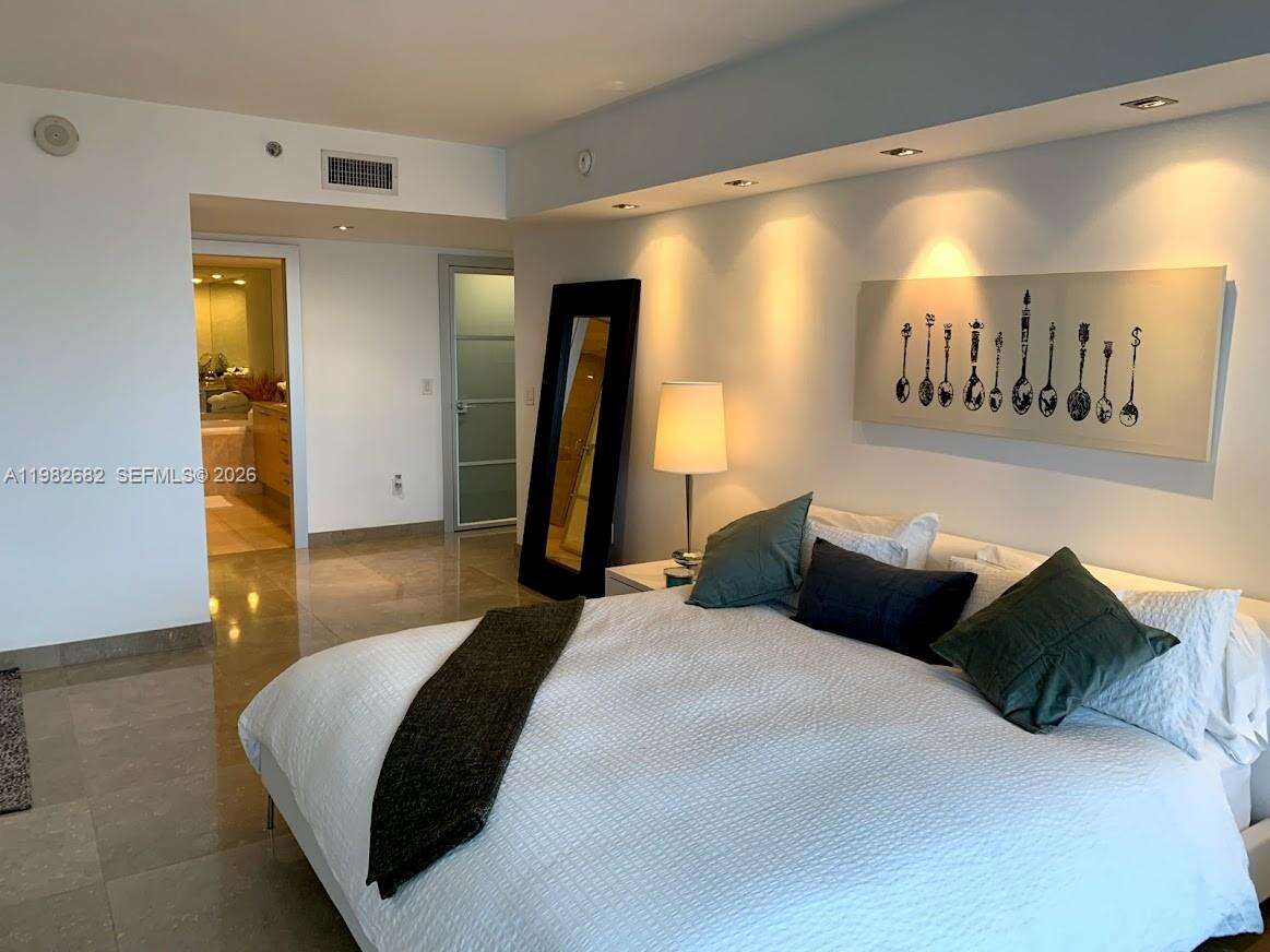 BEACH CLUB TWO - 1830 Ocean Dr, Hallandale Beach, FL 33009 | Picture 21